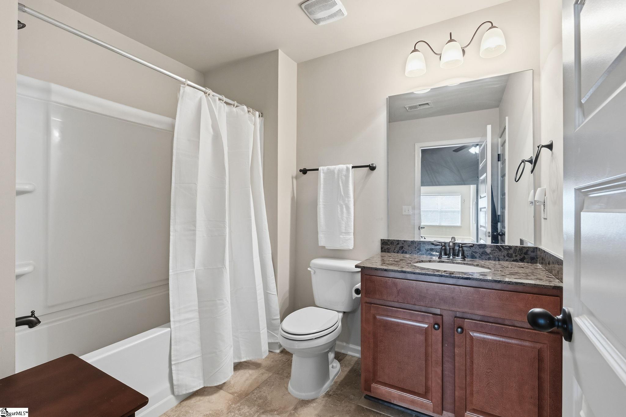 425 Castleford Place Simpsonville, SC 29681