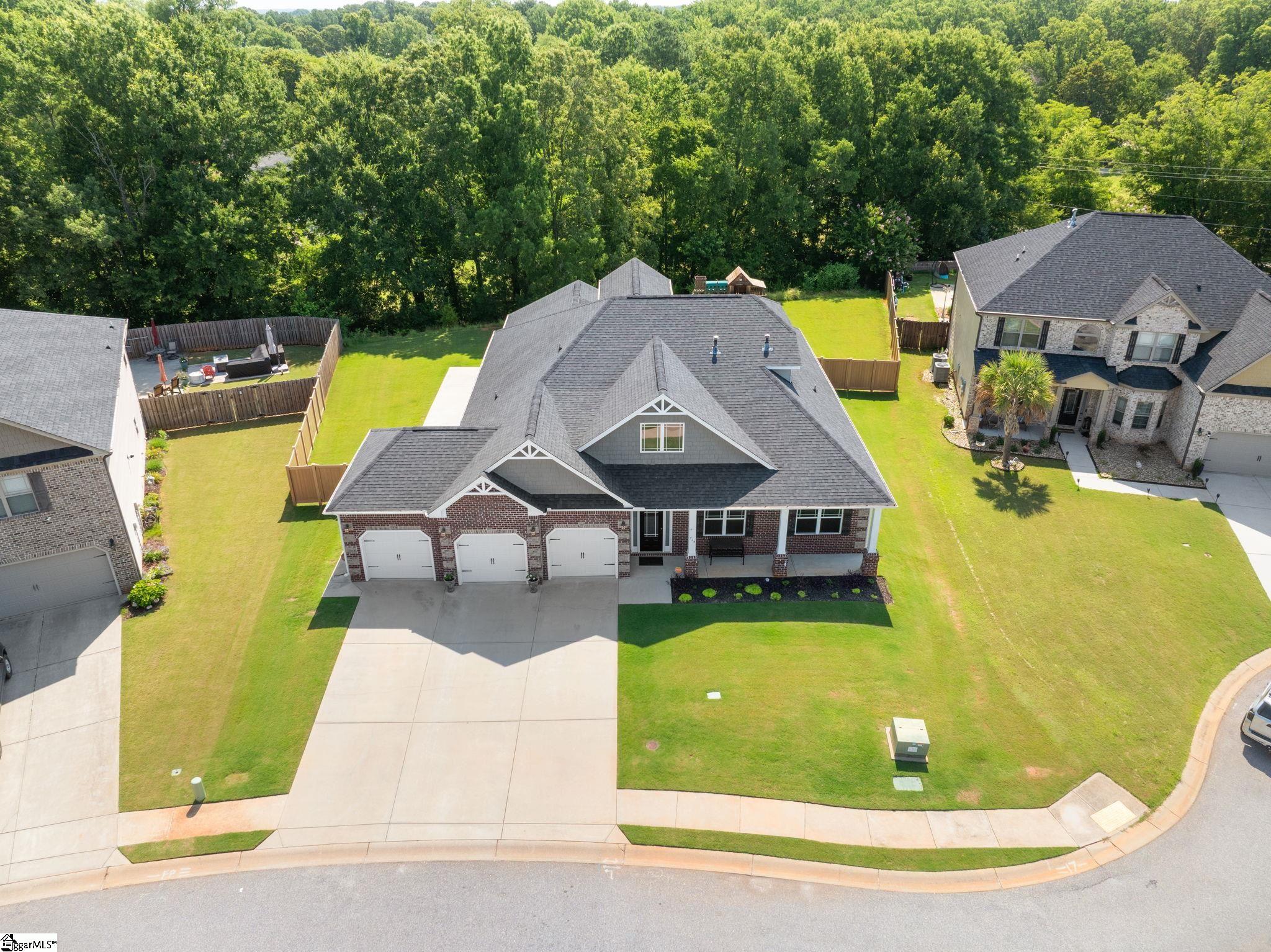 425 Castleford Place Simpsonville, SC 29681