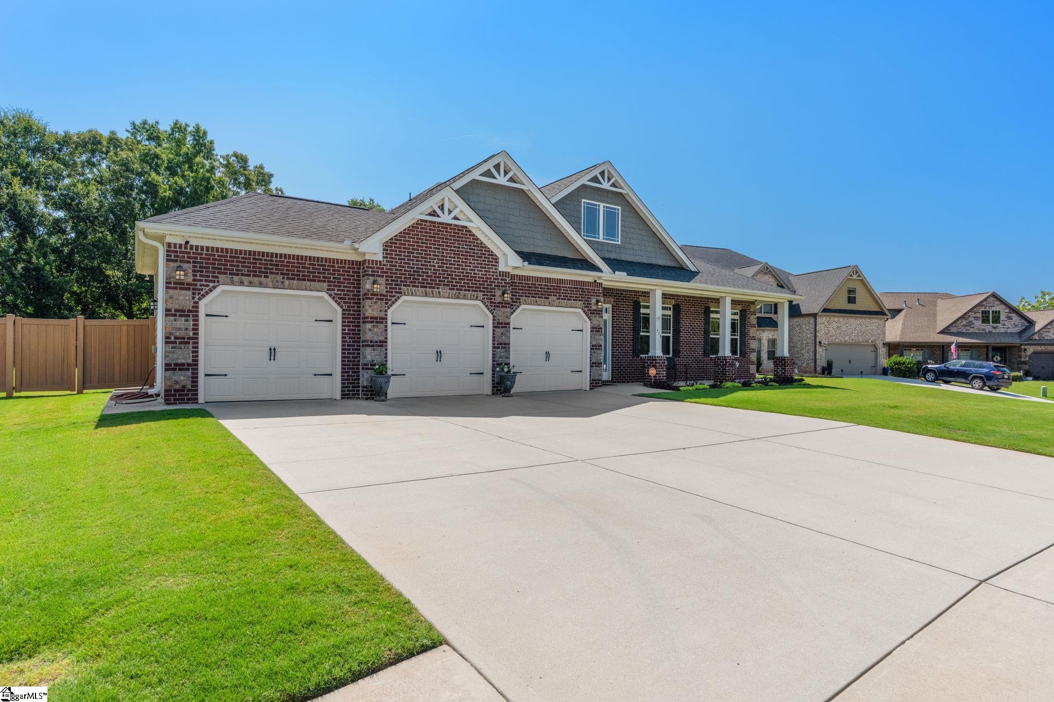 425 Castleford Place Simpsonville, SC 29681