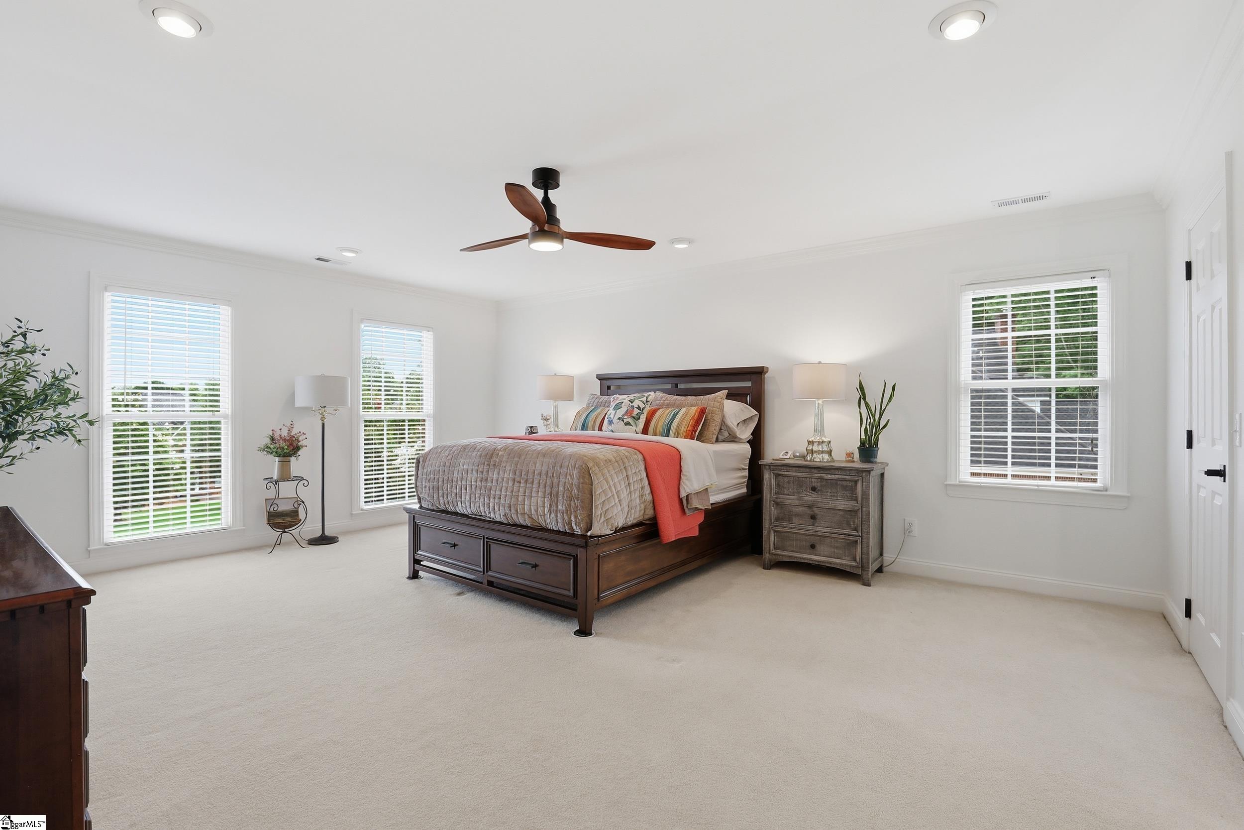 420 S Oakley Lane Spartanburg, SC 29301