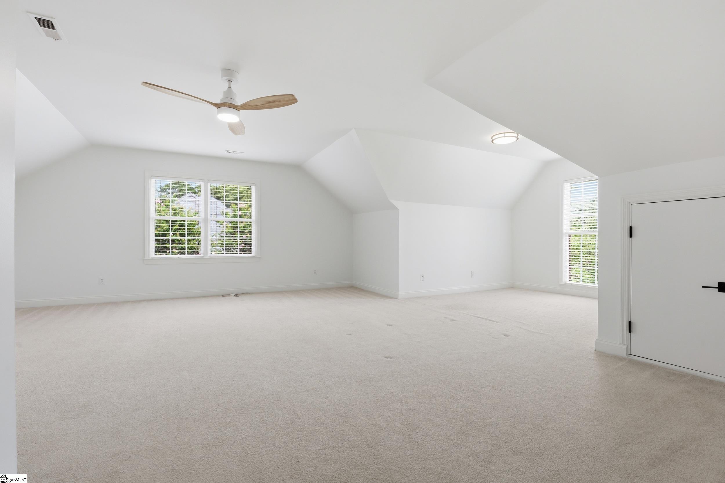 420 S Oakley Lane Spartanburg, SC 29301