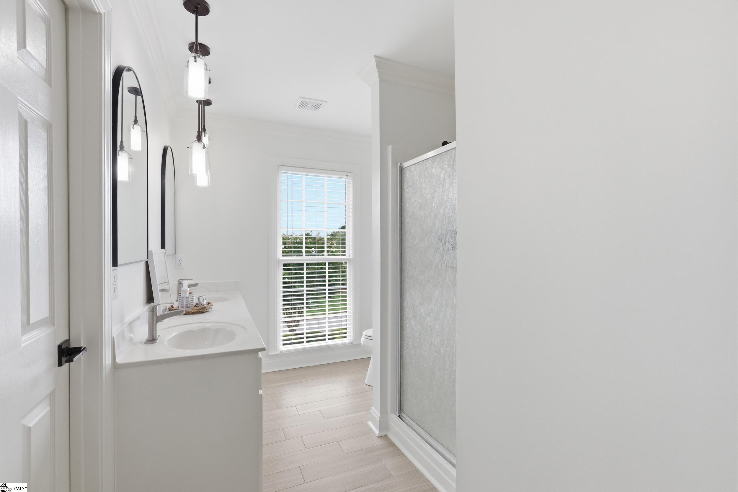 420 S Oakley Lane Spartanburg, SC 29301
