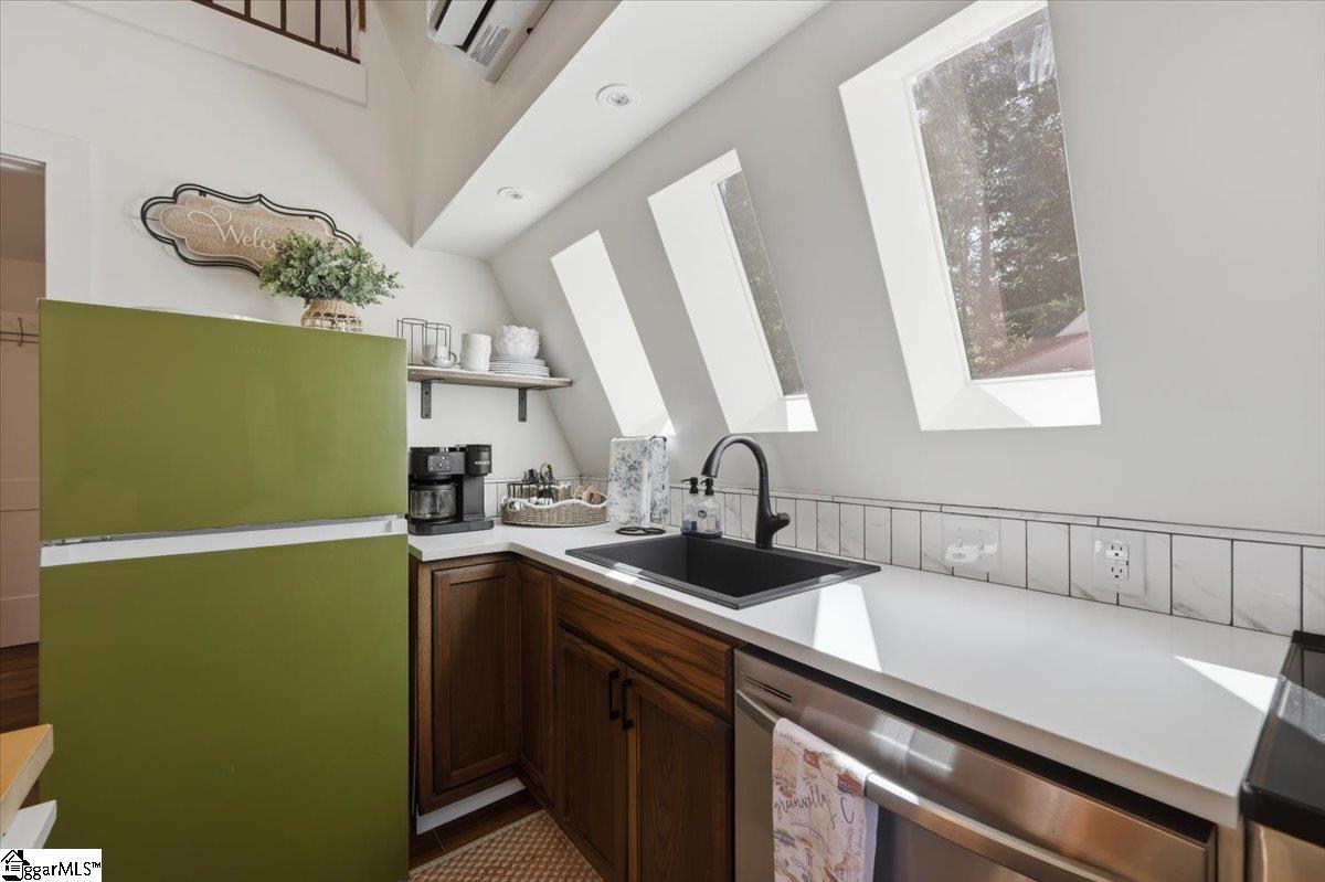 400 Old Hwy 25 Travelers Rest, SC 29690