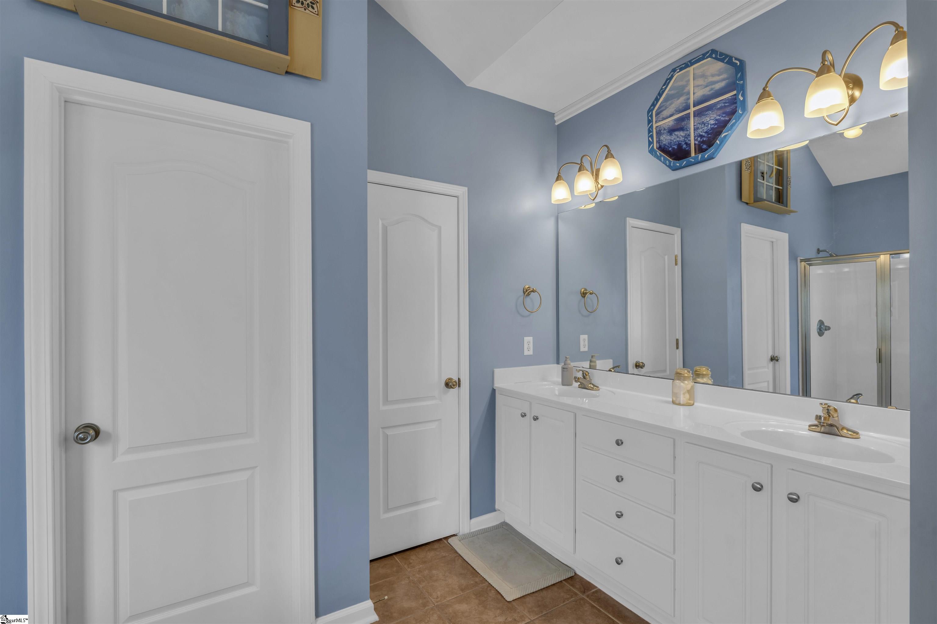 202 Reinhardt Drive Simpsonville, SC 29681
