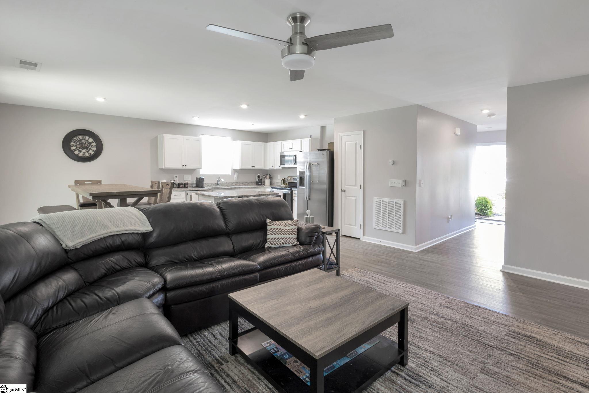 201 Burr Oak Lane Powdersville, SC 29673