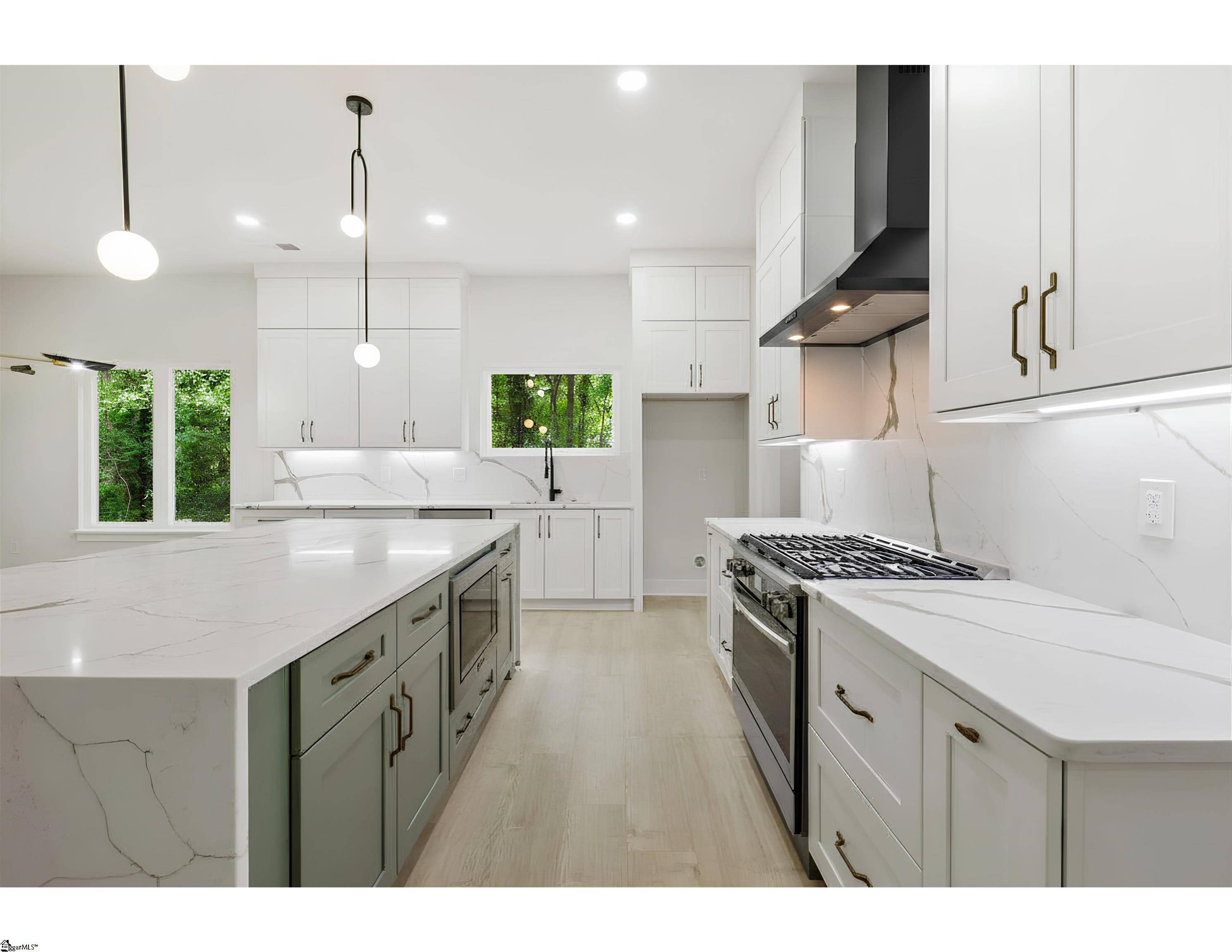 807 Garlington Avenue Greenville, SC 29615