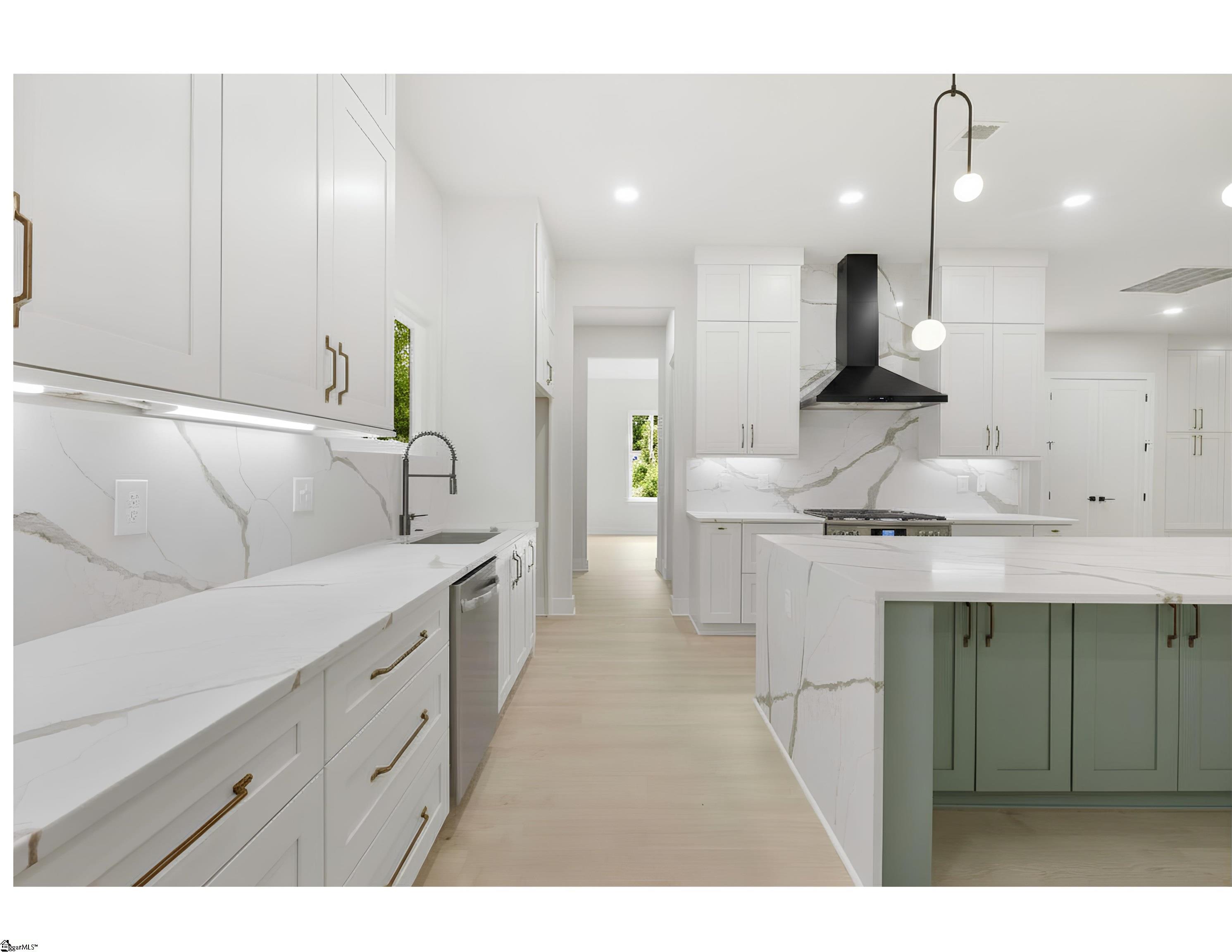 807 Garlington Avenue Greenville, SC 29615