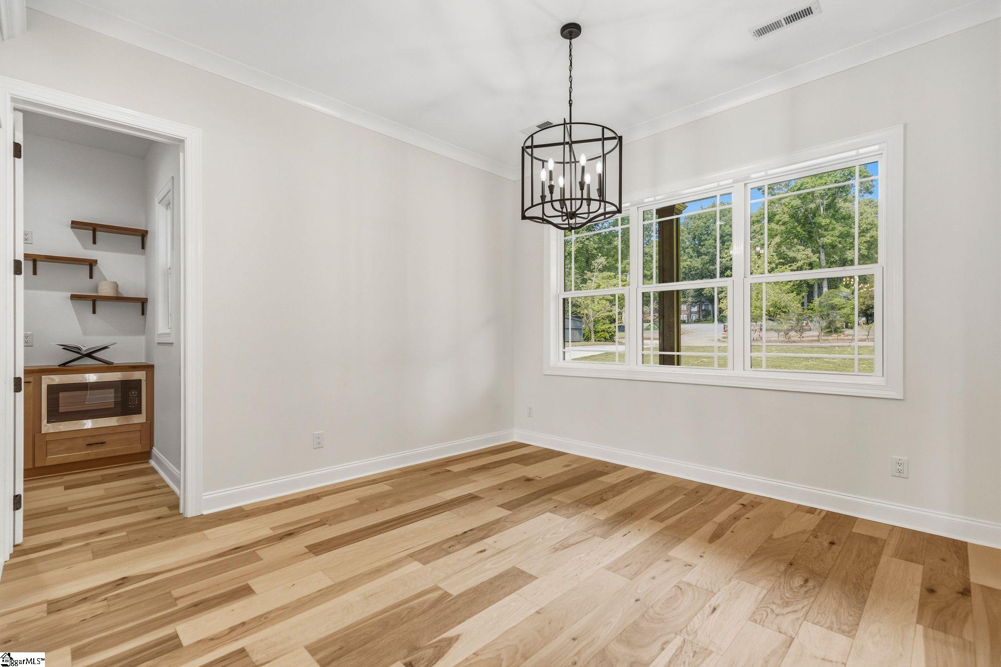 118 Crown Oak Court Spartanburg, SC 29301