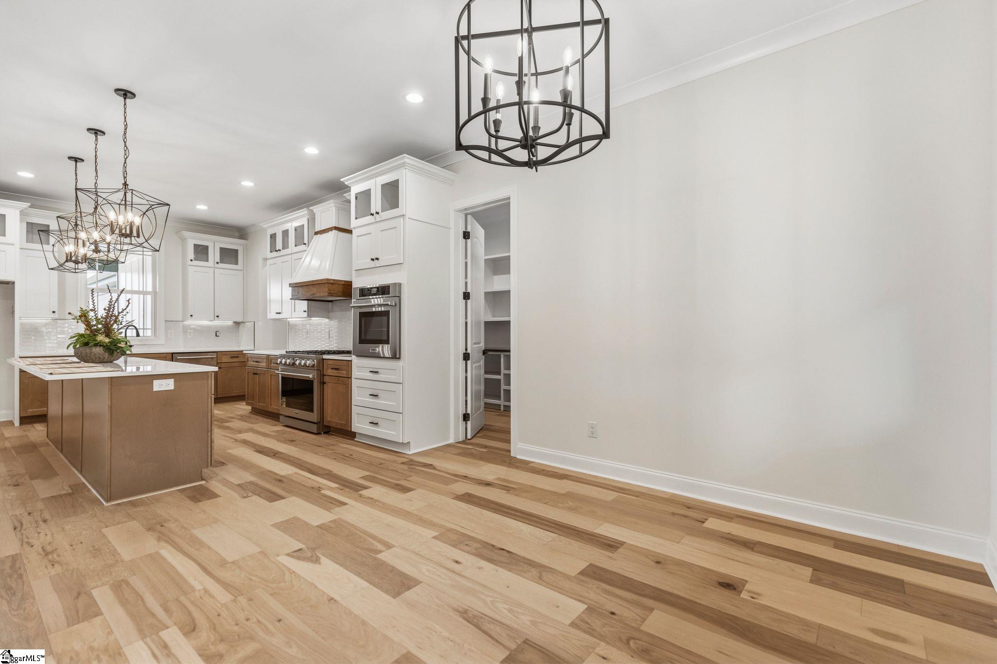 118 Crown Oak Court Spartanburg, SC 29301
