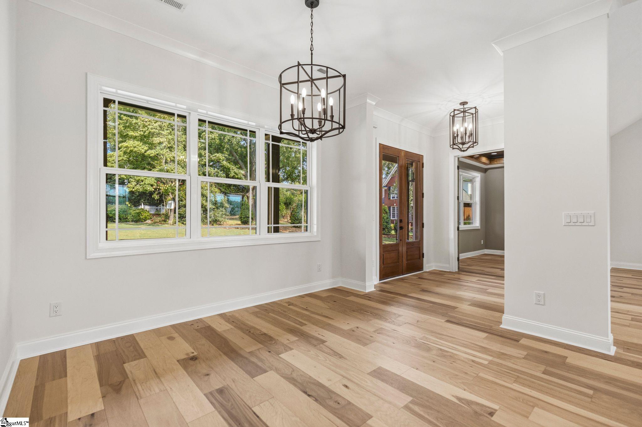 118 Crown Oak Court Spartanburg, SC 29301