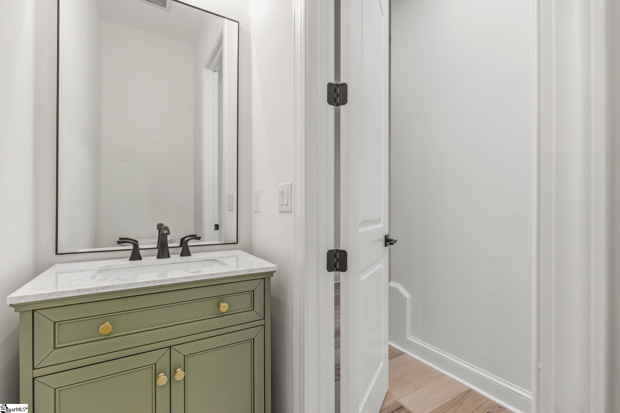 118 Crown Oak Court Spartanburg, SC 29301