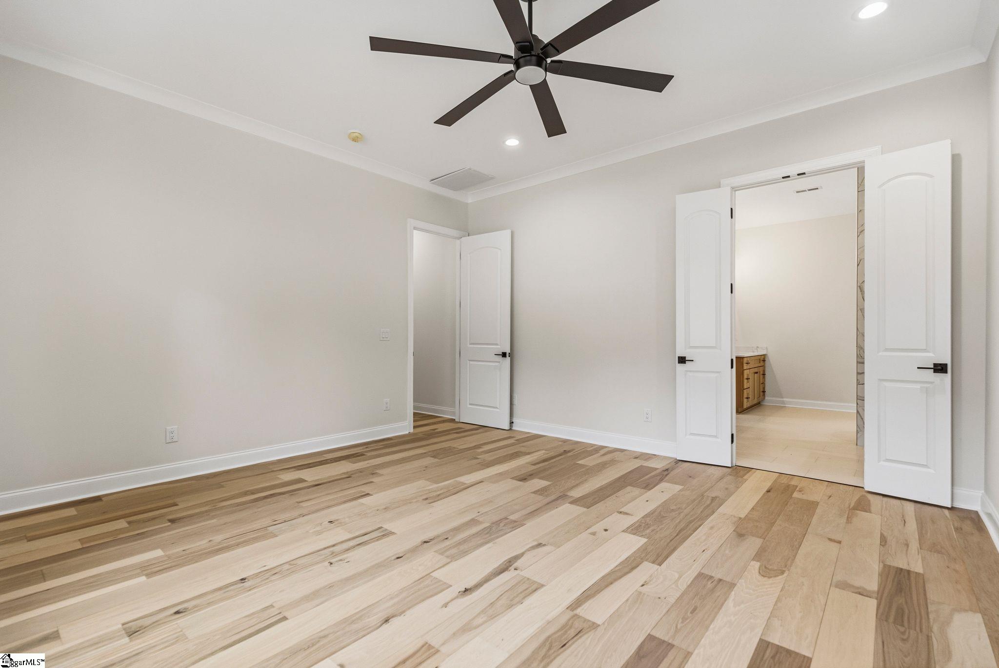 118 Crown Oak Court Spartanburg, SC 29301