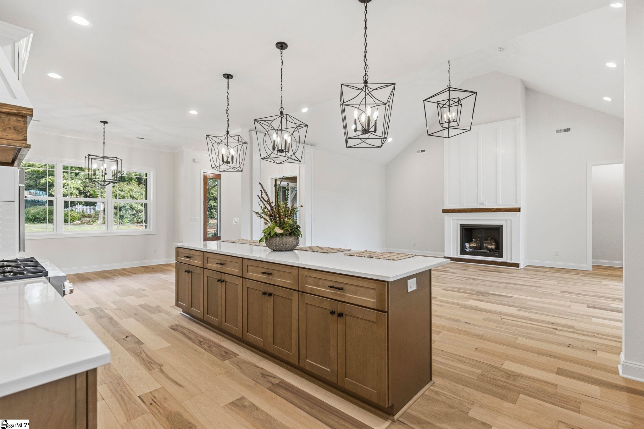 118 Crown Oak Court Spartanburg, SC 29301