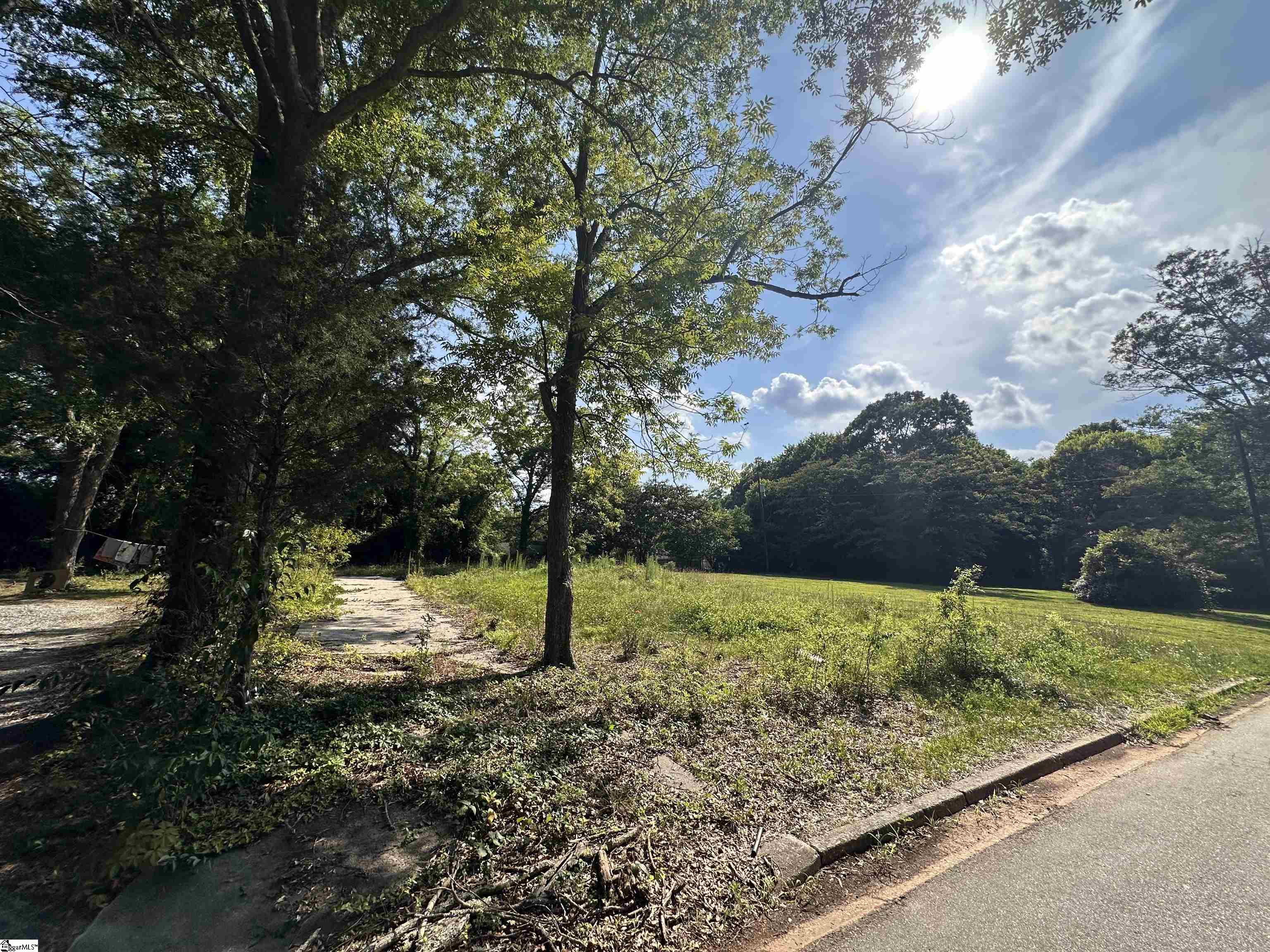 712 Beachwood Avenue Anderson, SC 29621
