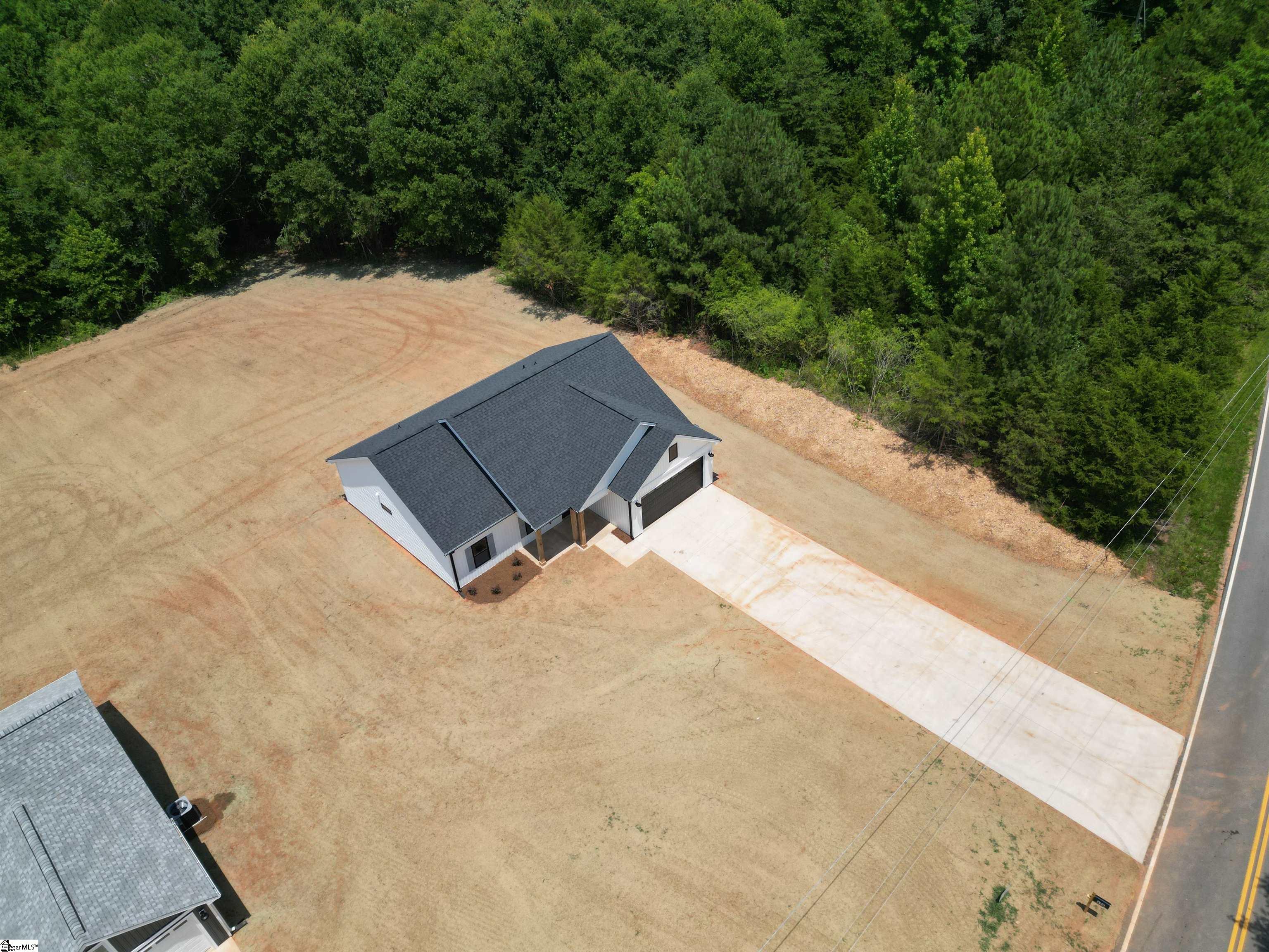 486 Hellams Road Gray Court, SC 29645