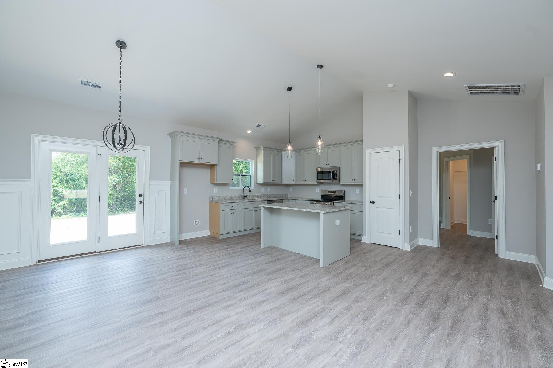 486 Hellams Road Gray Court, SC 29645