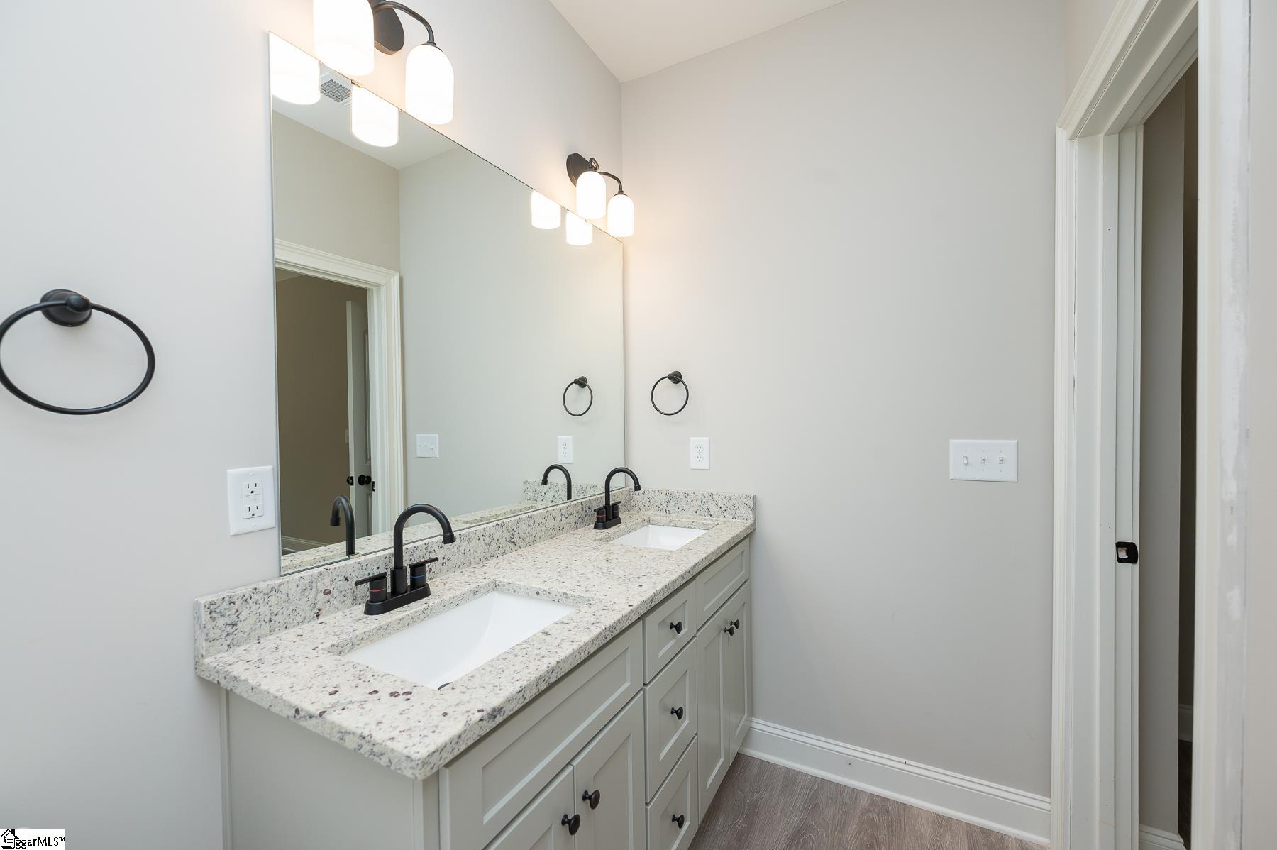 486 Hellams Road Gray Court, SC 29645