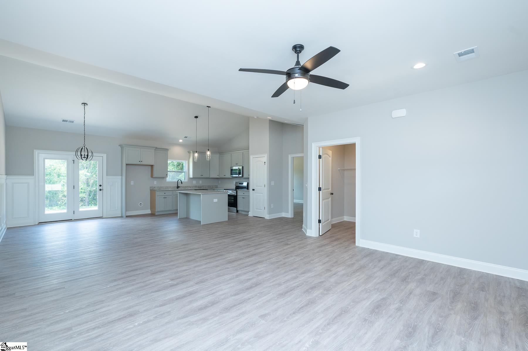 486 Hellams Road Gray Court, SC 29645