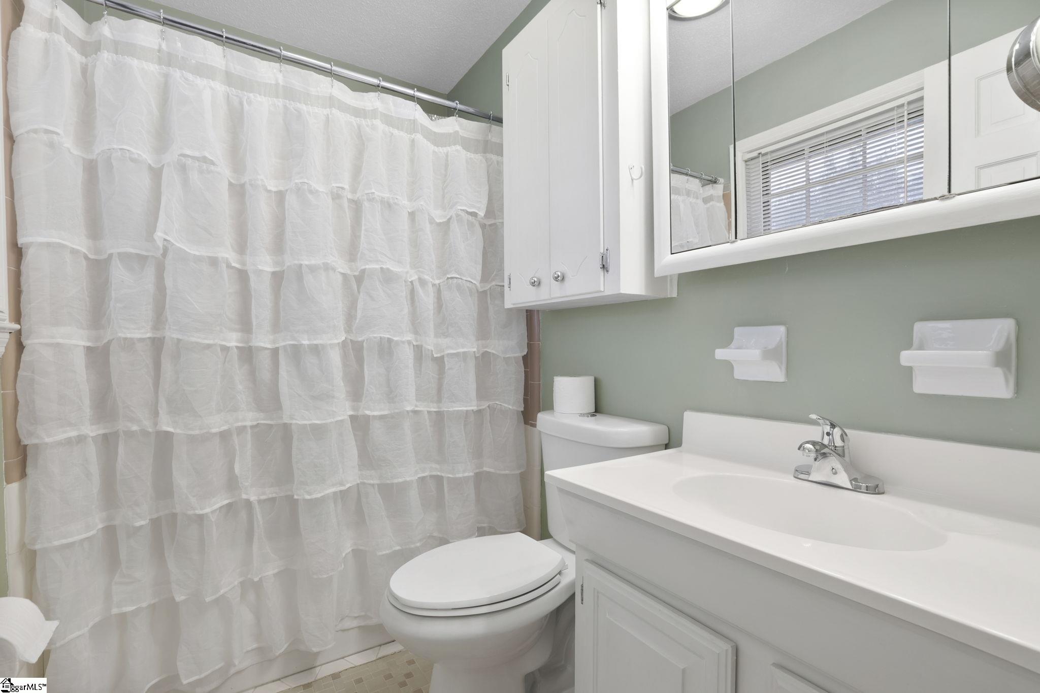 108 Sunline Place Spartanburg, SC 29307