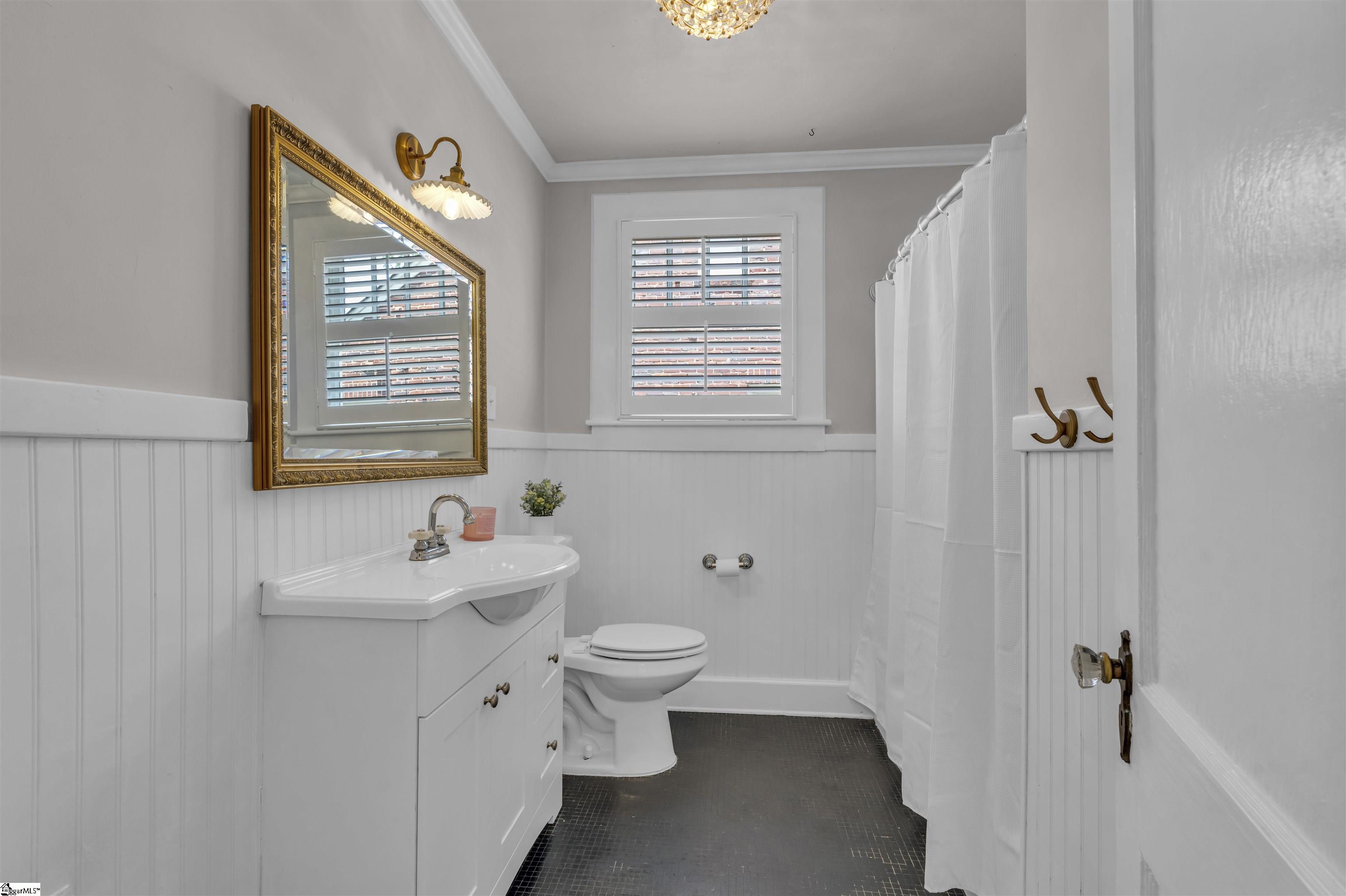 104 Ponce de Leon Drive Greenville, SC 29605