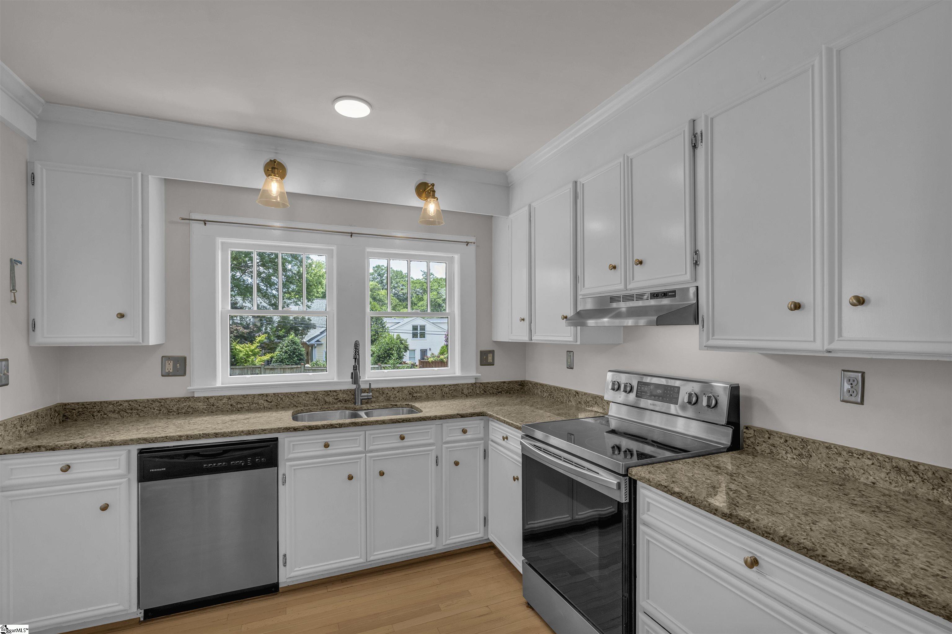 104 Ponce de Leon Drive Greenville, SC 29605