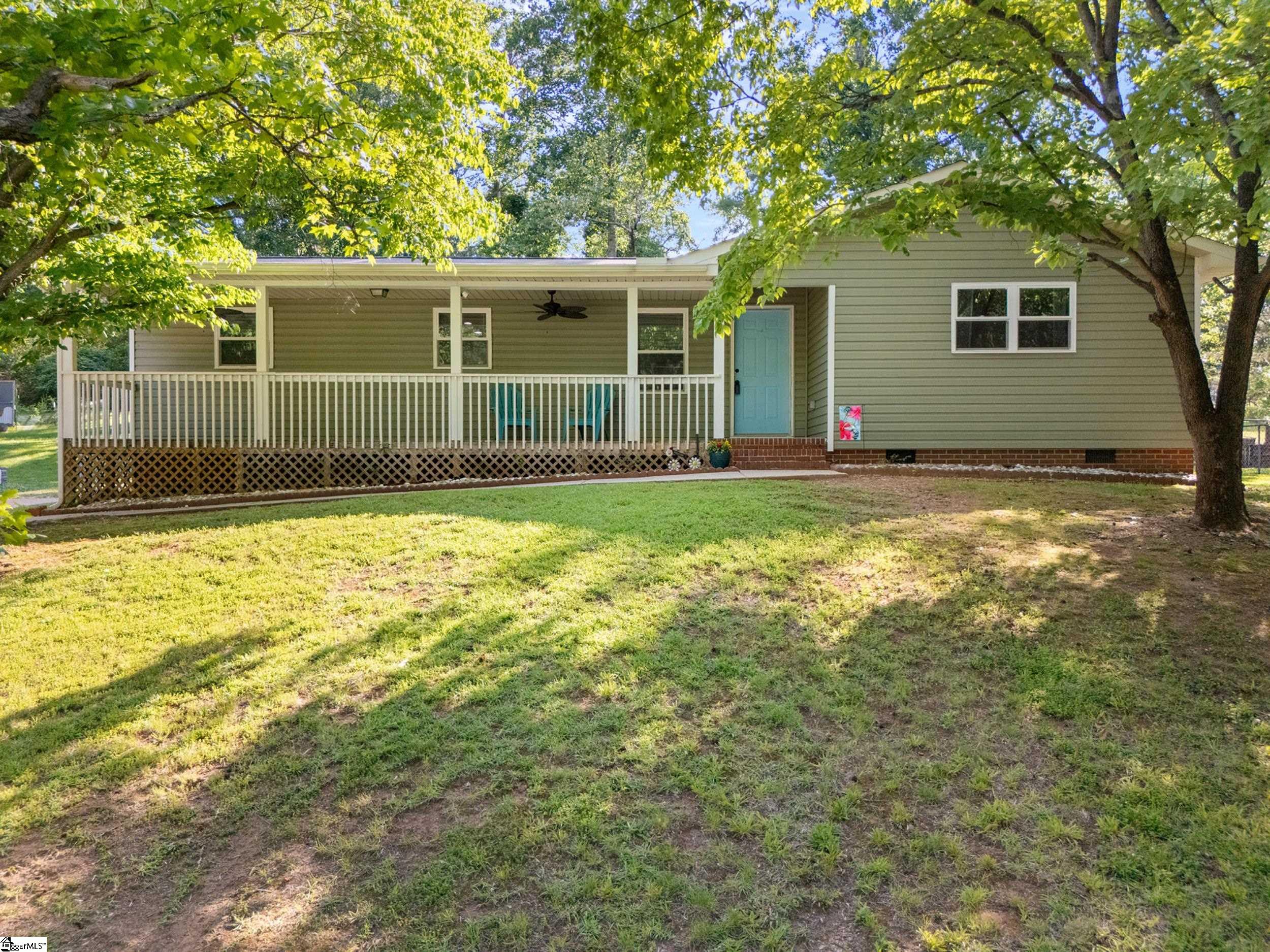 104 Pinonwood Court Simpsonville, SC 29680