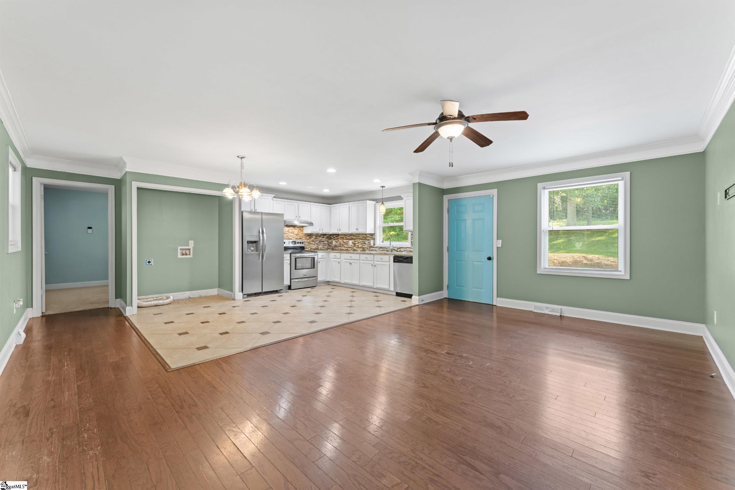 104 Pinonwood Court Simpsonville, SC 29680