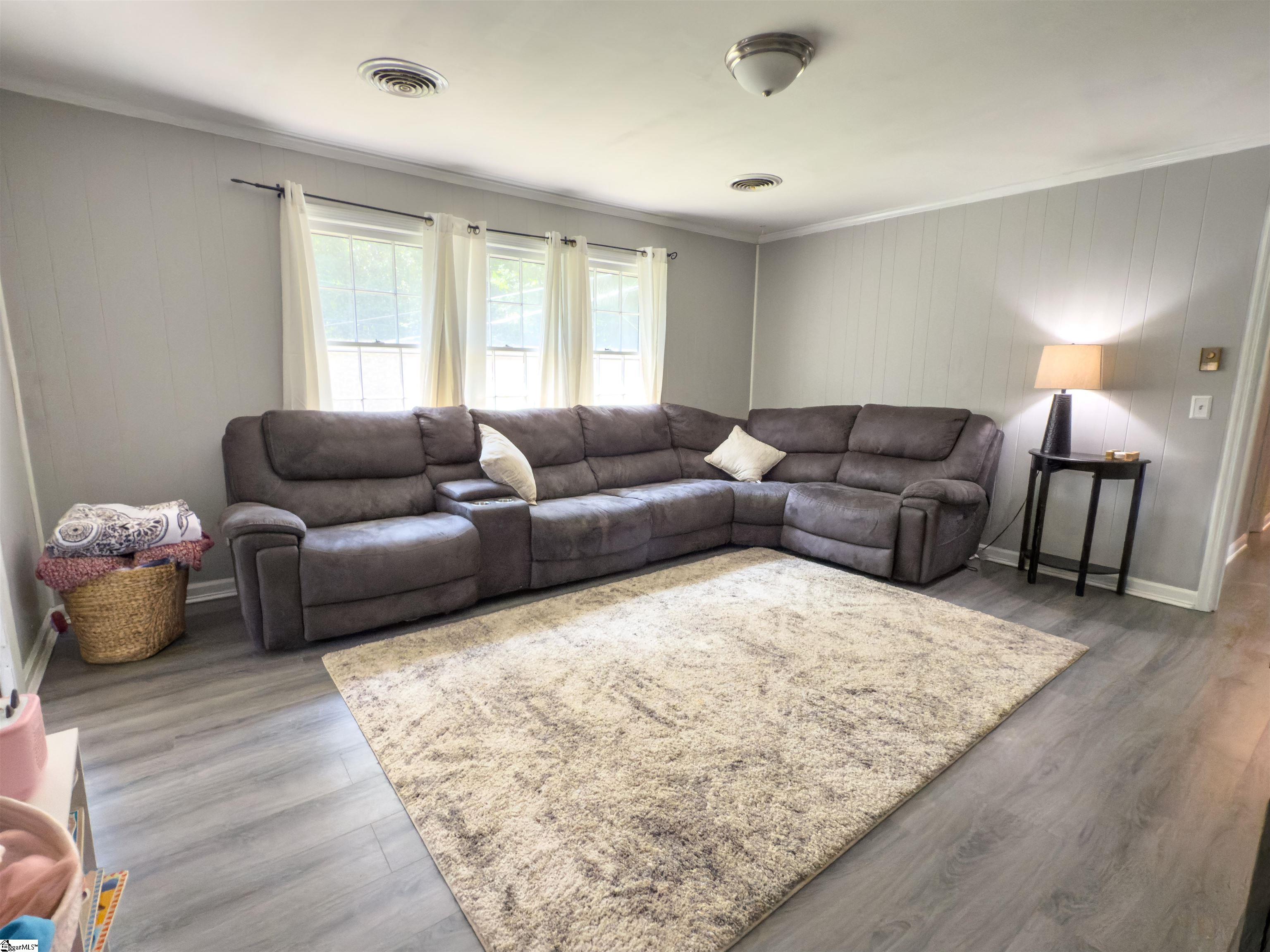 213 Briarwood Drive Belton, SC 29627