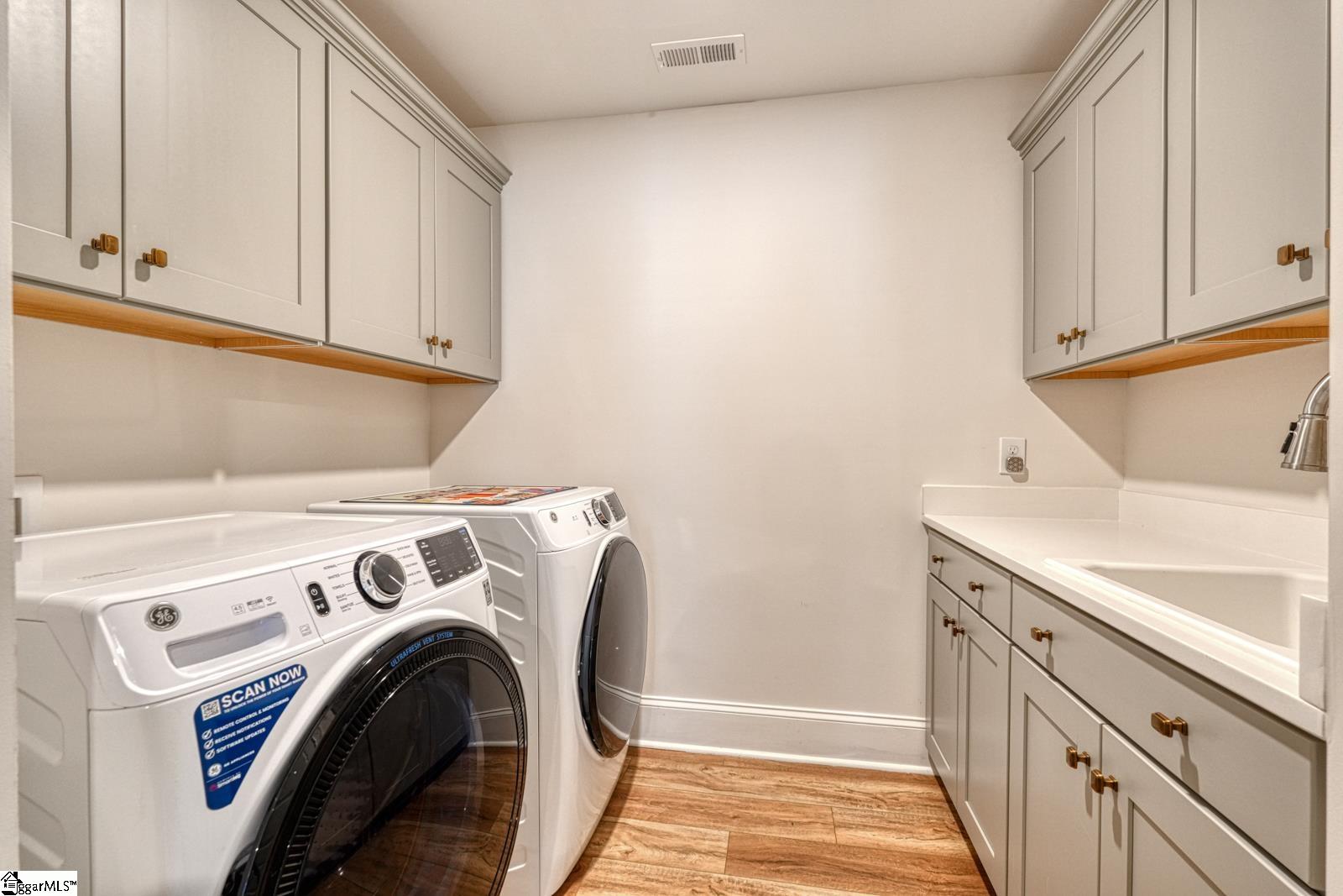 201 Tyrian Drive Greenville, SC 29607