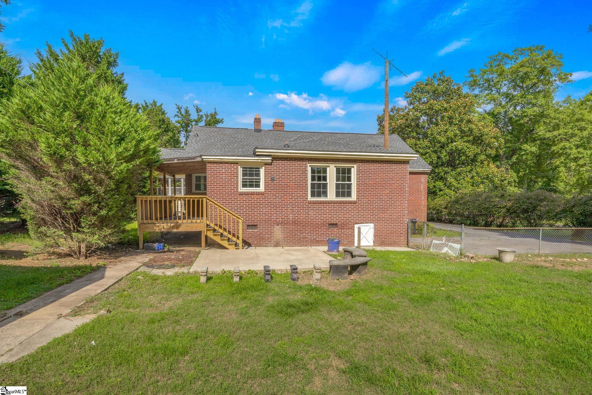 2609 East North Avenue Anderson, SC 29625
