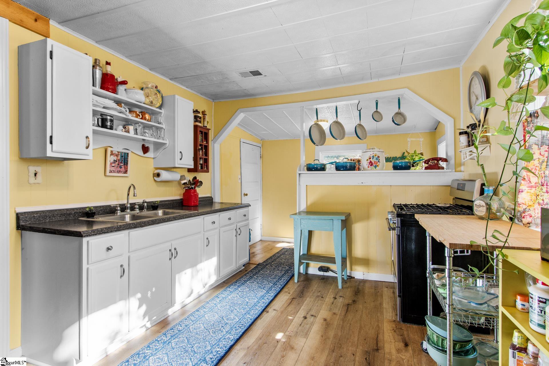 335 Fairview Church Road Kinards, SC 29355