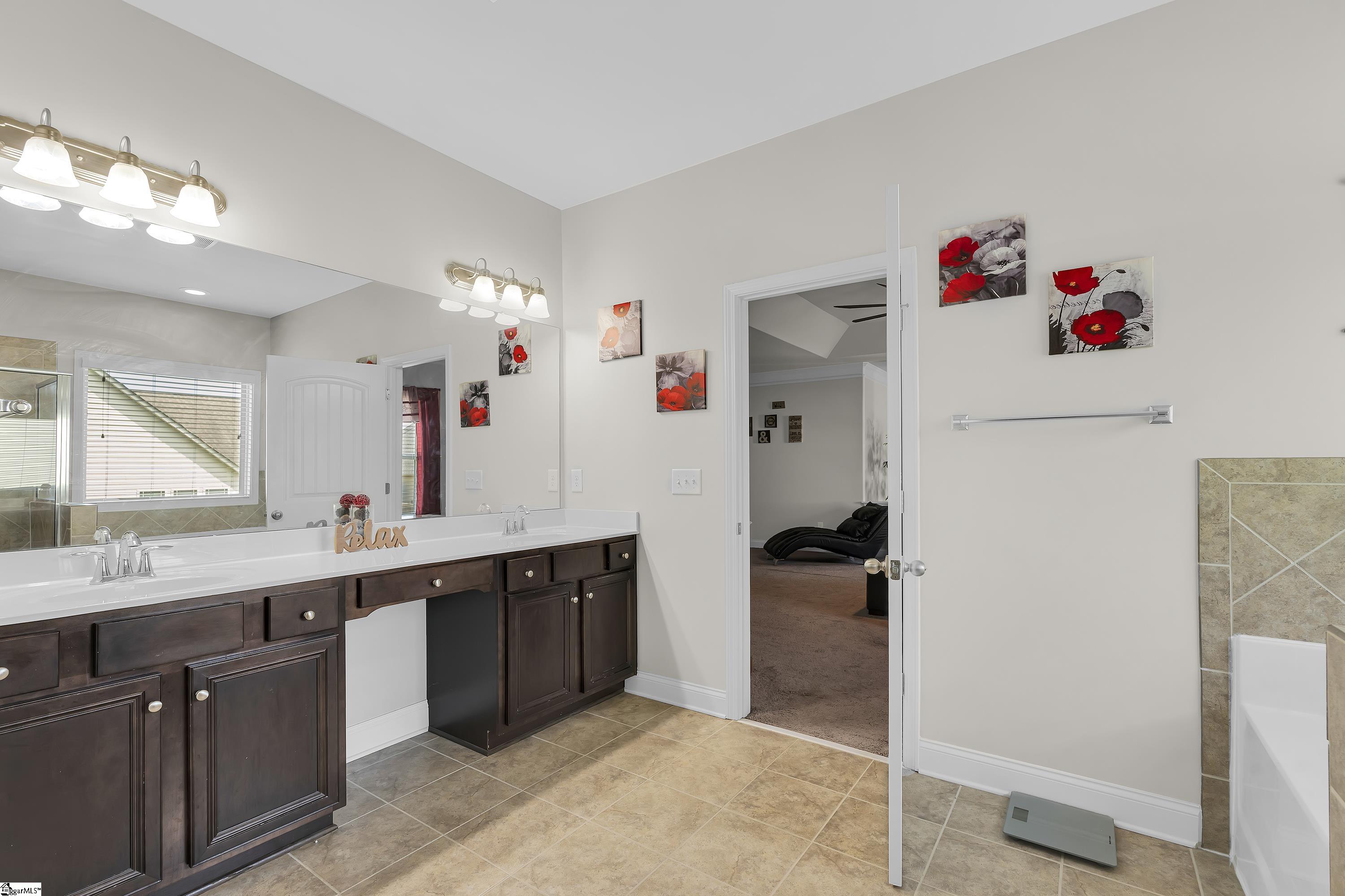 3 Dunsborough Drive Simpsonville, SC 29680