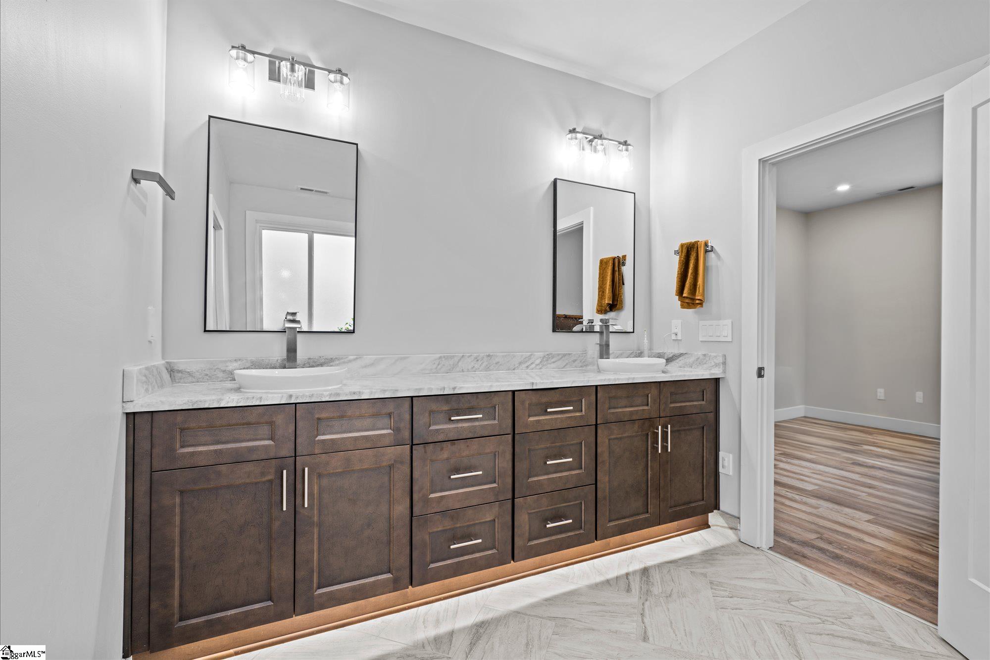 308 Pineridge Drive Spartanburg, SC 29303
