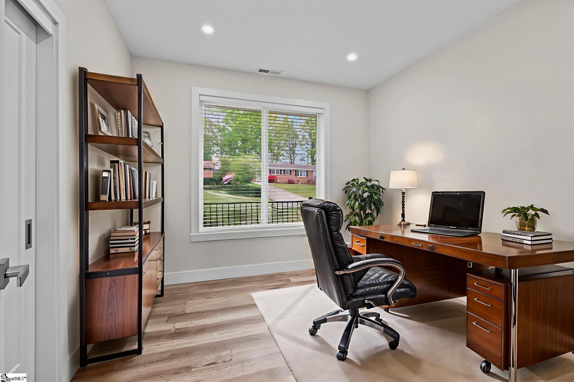 308 Pineridge Drive Spartanburg, SC 29303