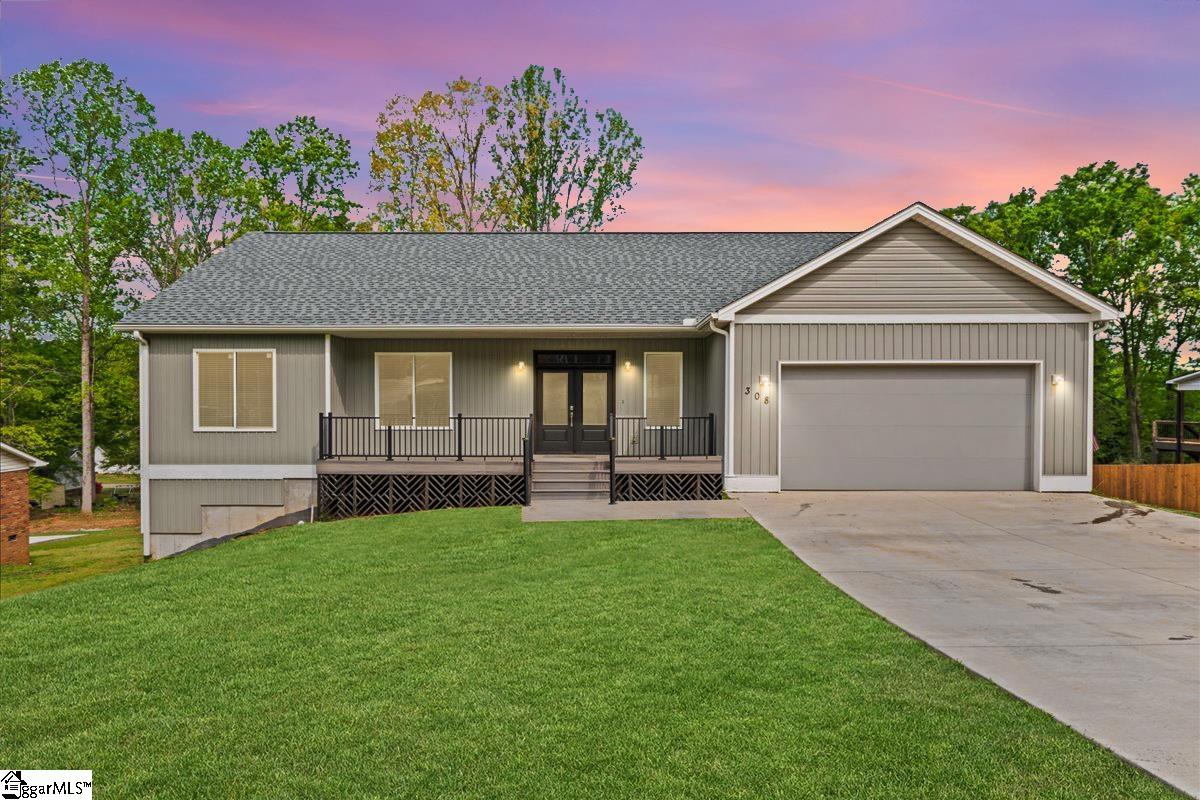 308 Pineridge Drive Spartanburg, SC 29303