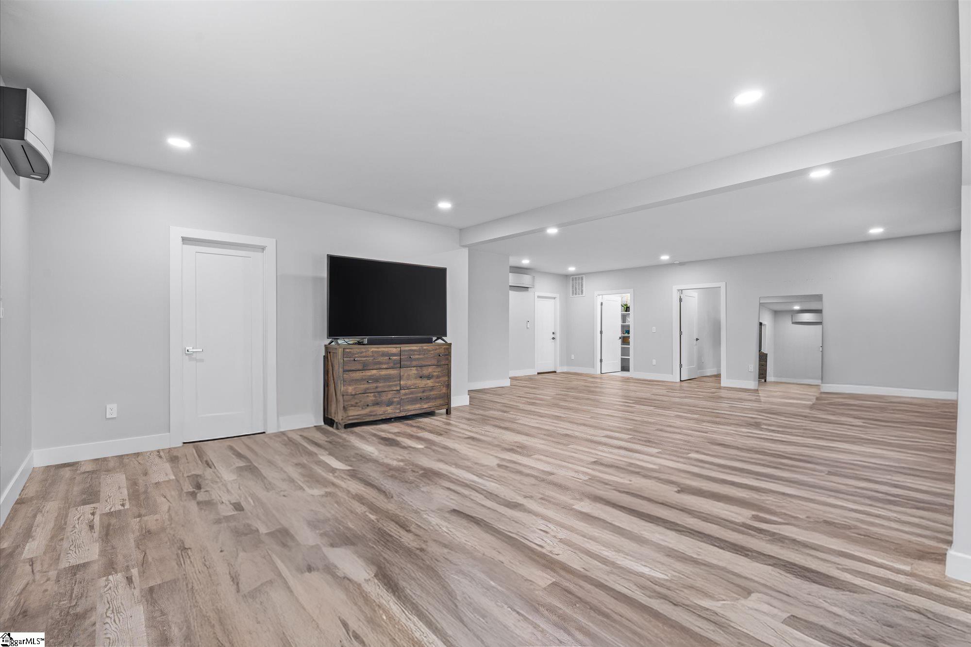 308 Pineridge Drive Spartanburg, SC 29303