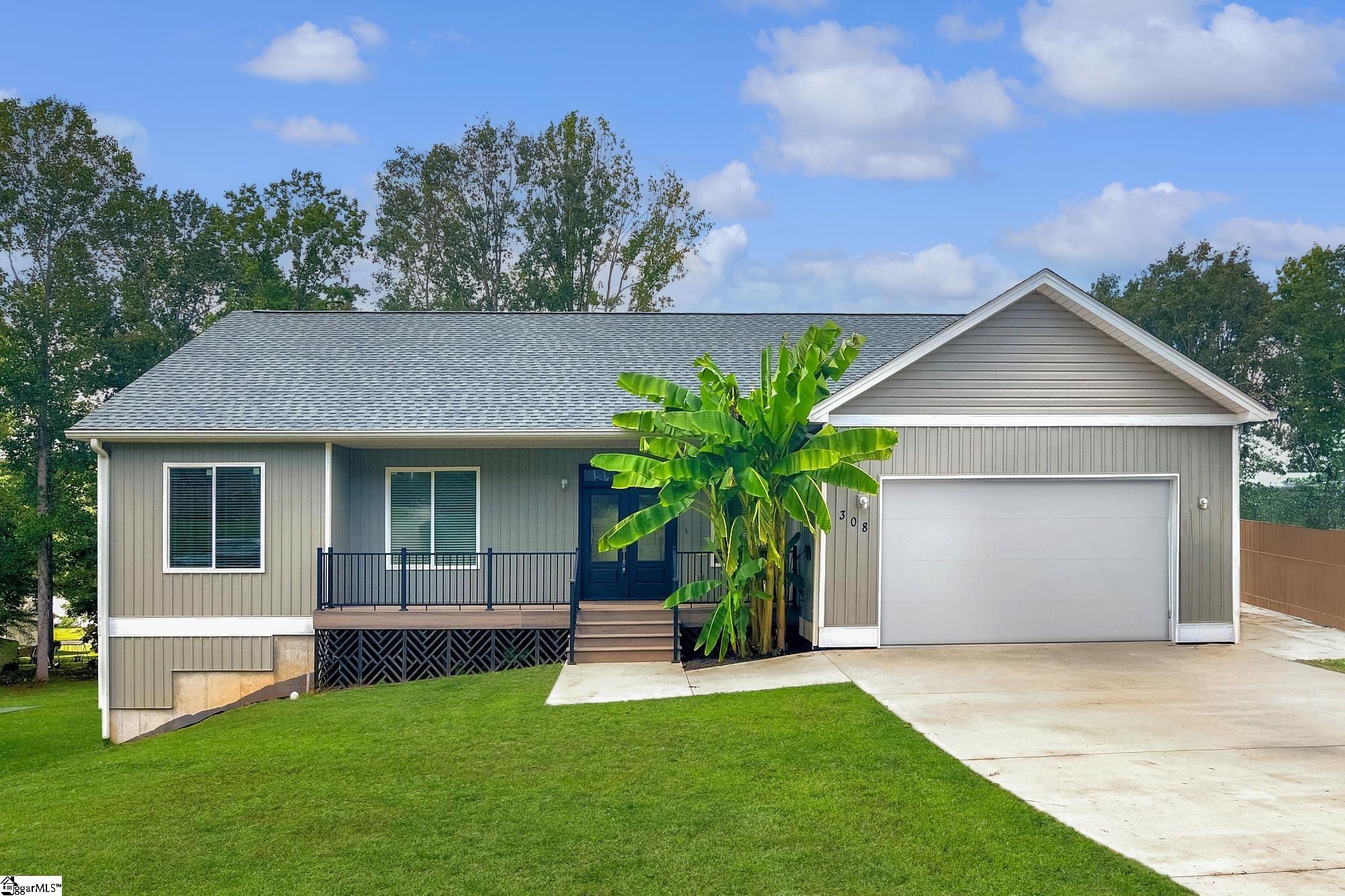 308 Pineridge Drive Spartanburg, SC 29303