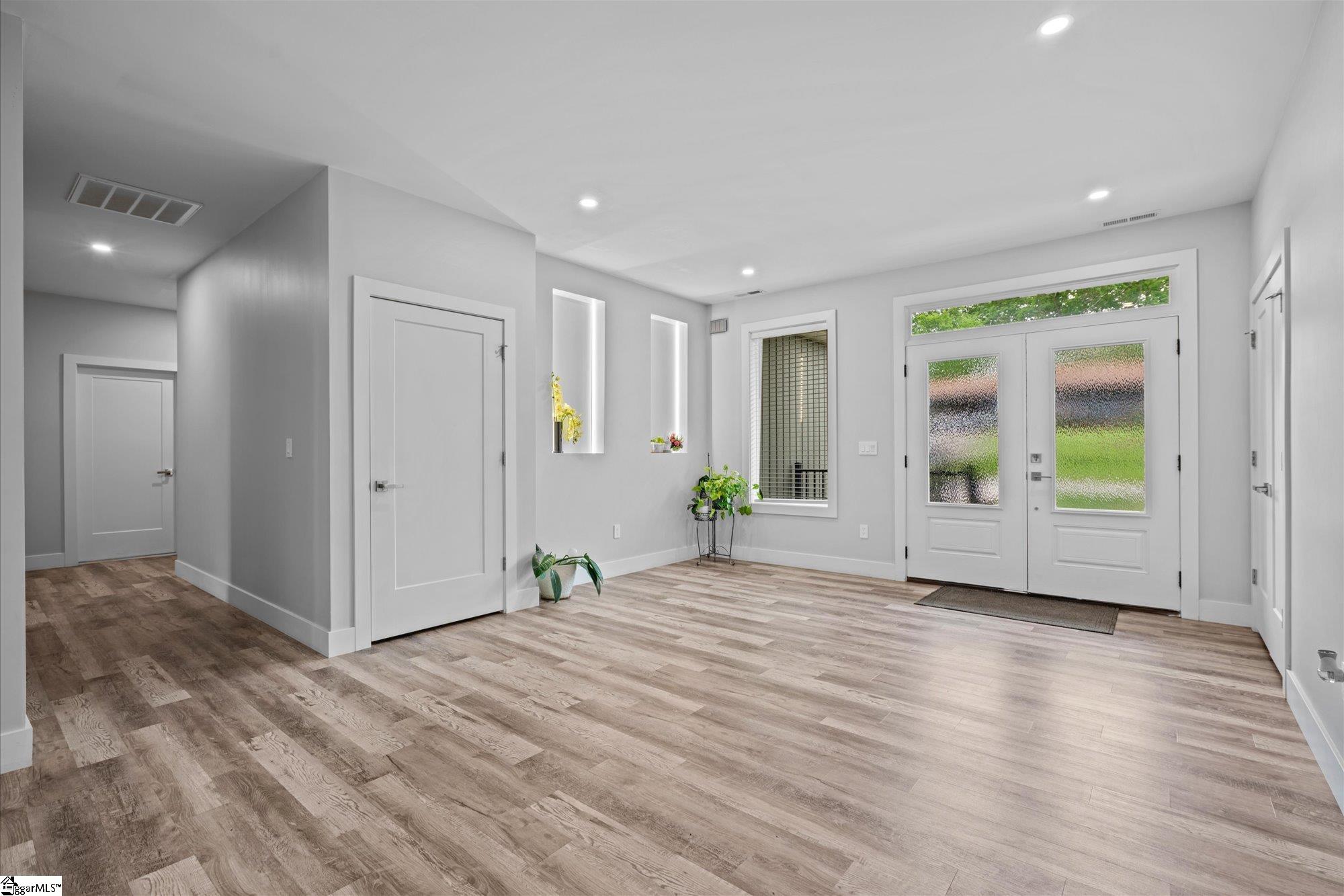 308 Pineridge Drive Spartanburg, SC 29303