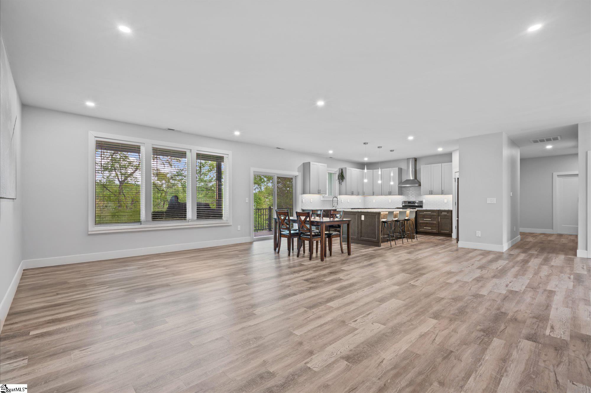 308 Pineridge Drive Spartanburg, SC 29303