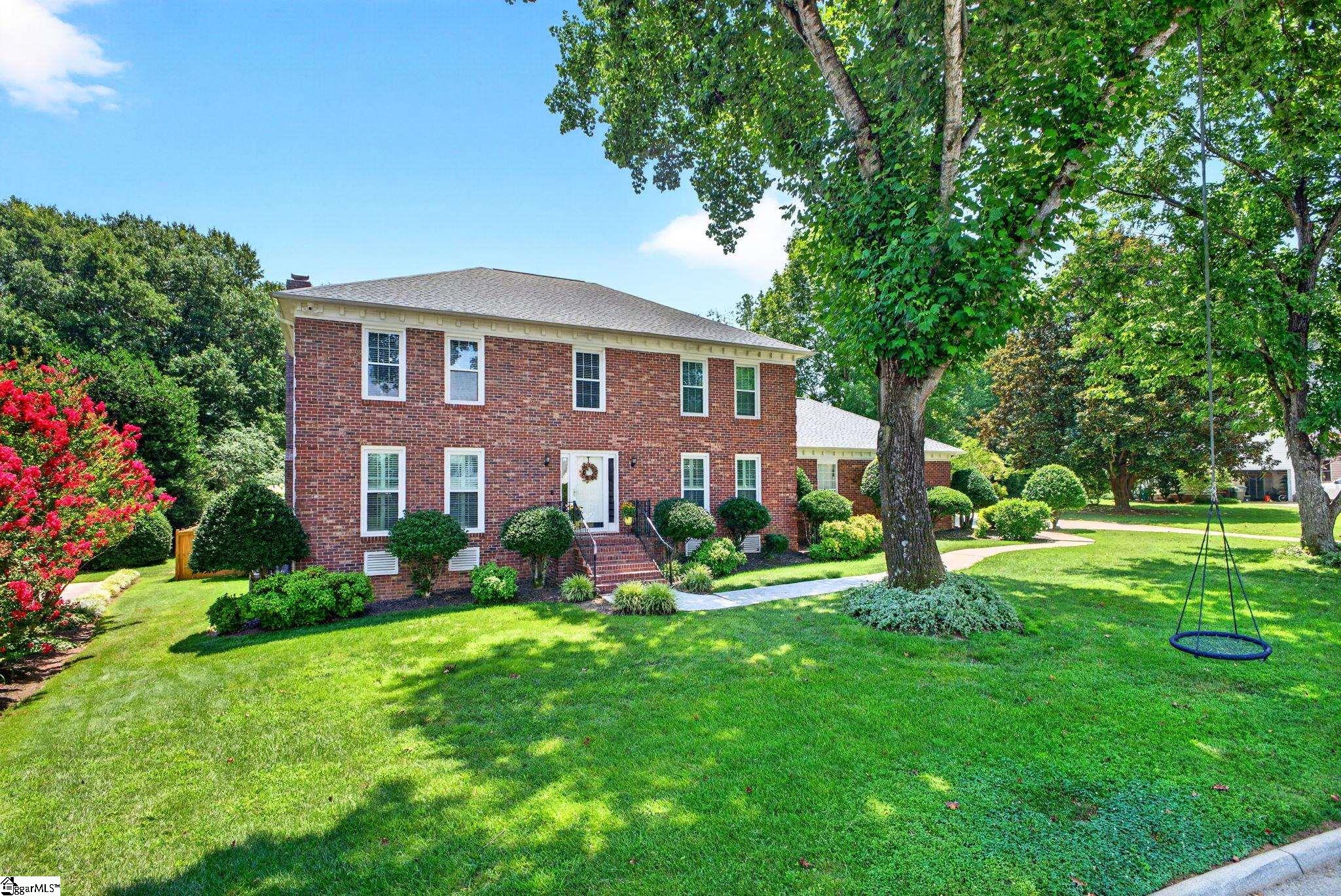 402 Eastcrest Drive Simpsonville, SC 29681
