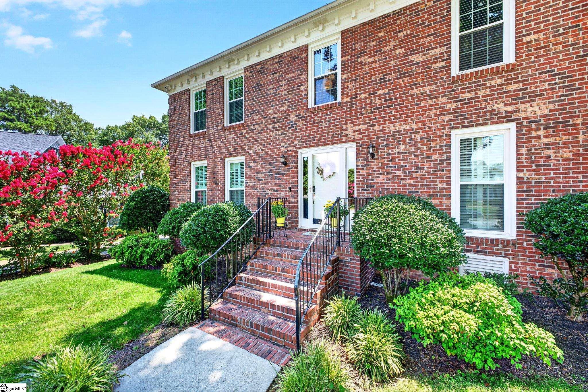 402 Eastcrest Drive Simpsonville, SC 29681