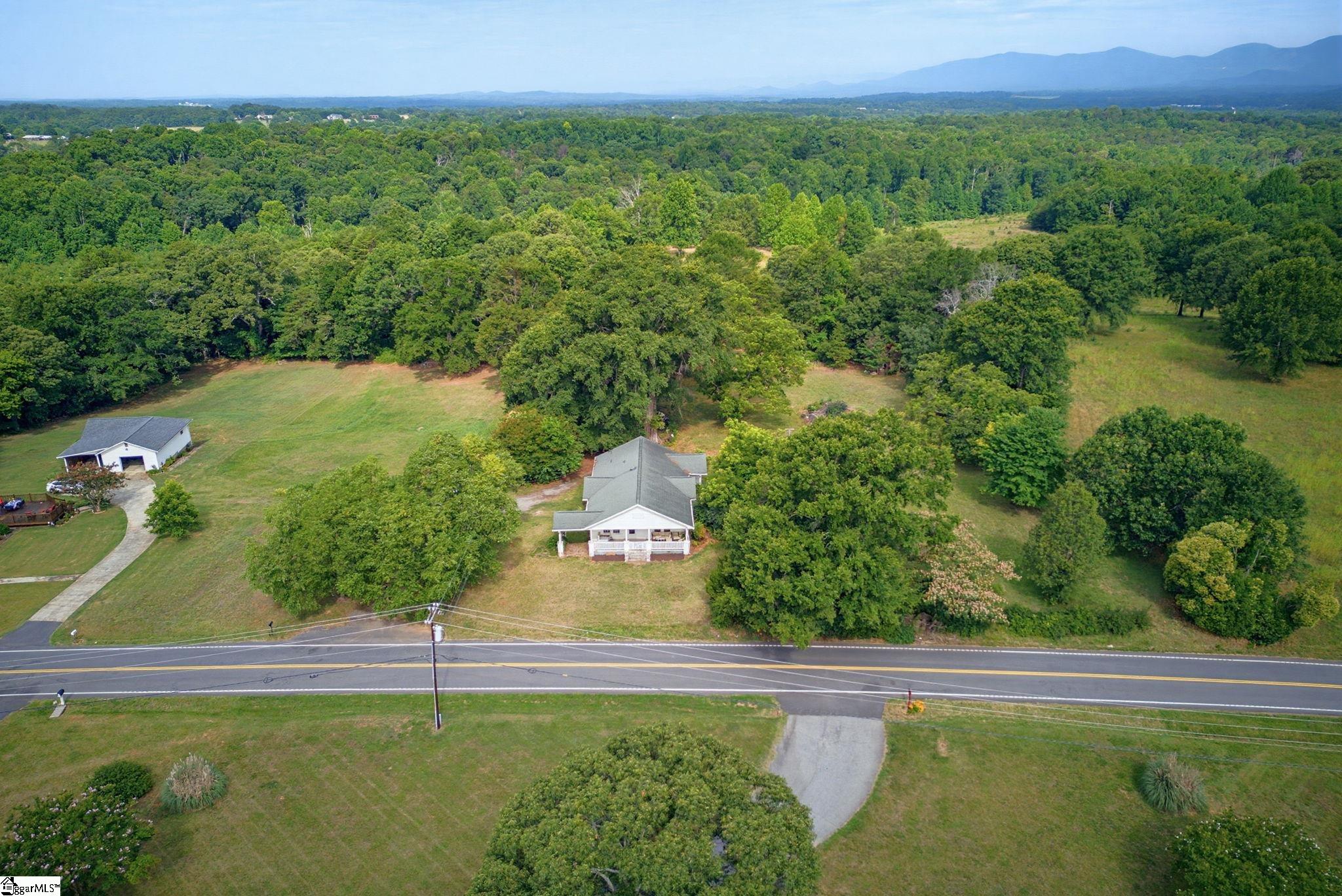 5761 Highway 357 Campobello, SC 29322
