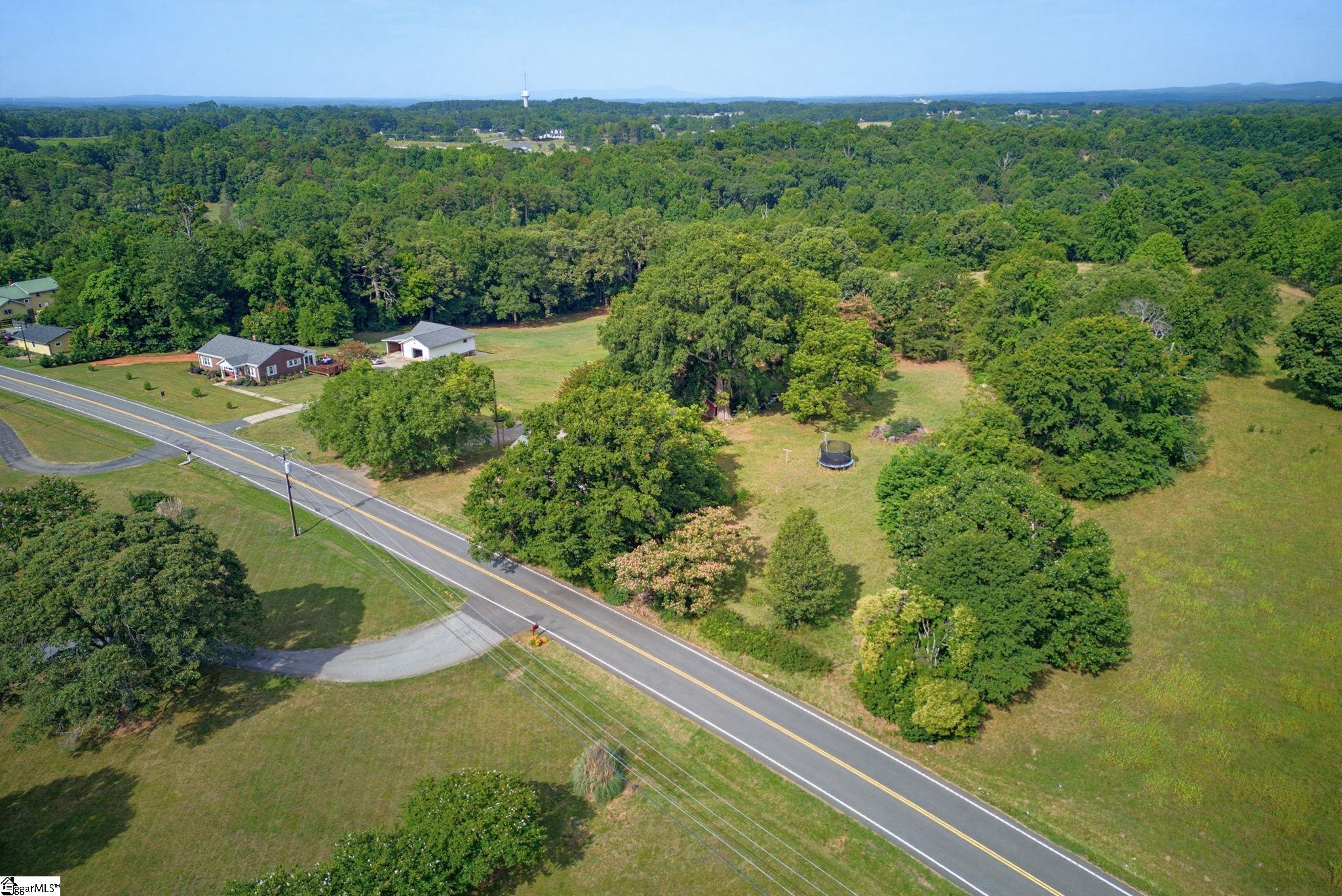 5761 Highway 357 Campobello, SC 29322