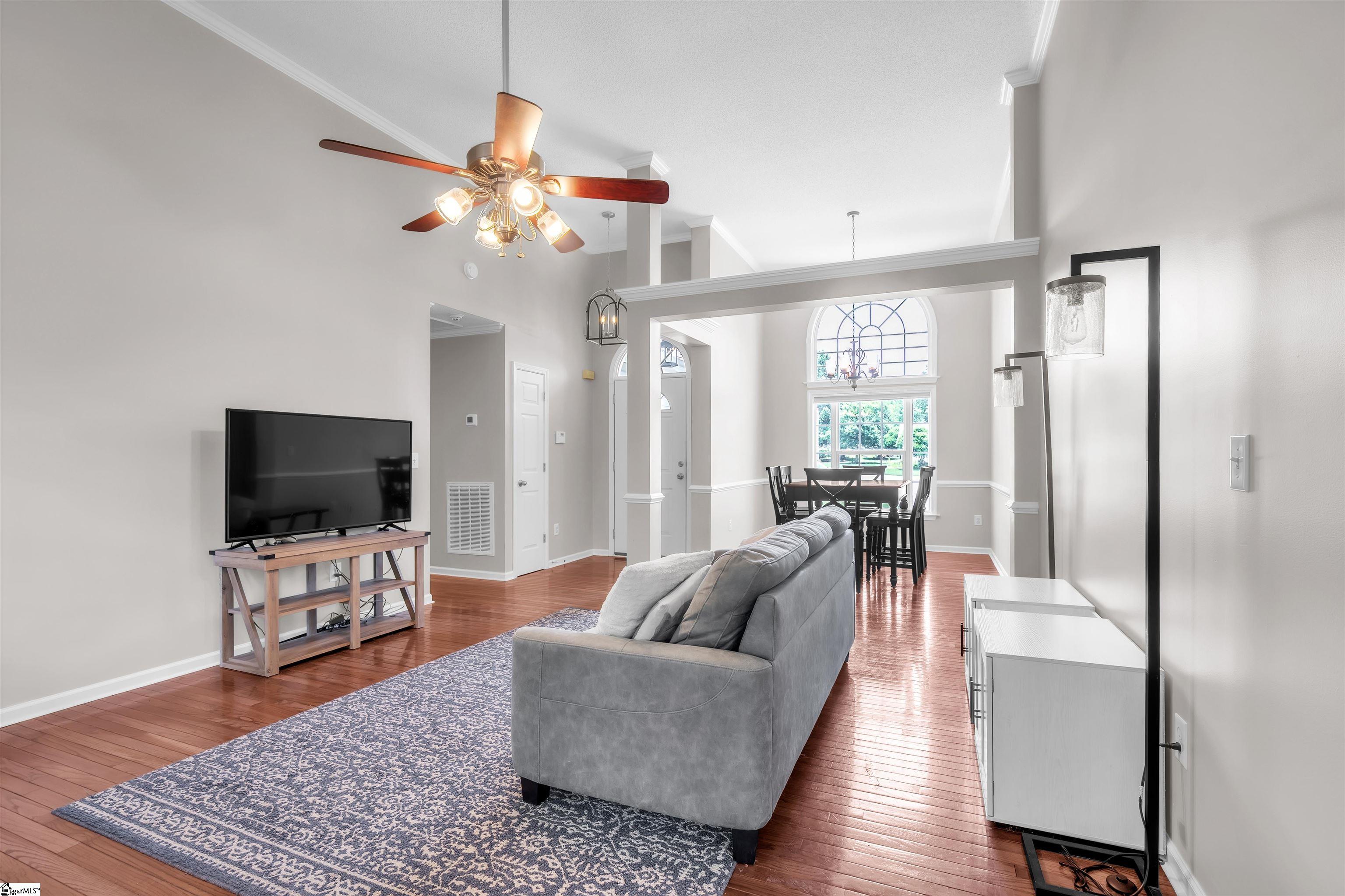 8 Manor Court Simpsonville, SC 29681