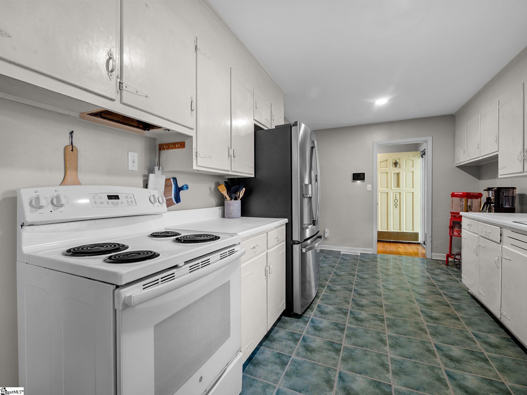 109 Kent Place Spartanburg, SC 29307