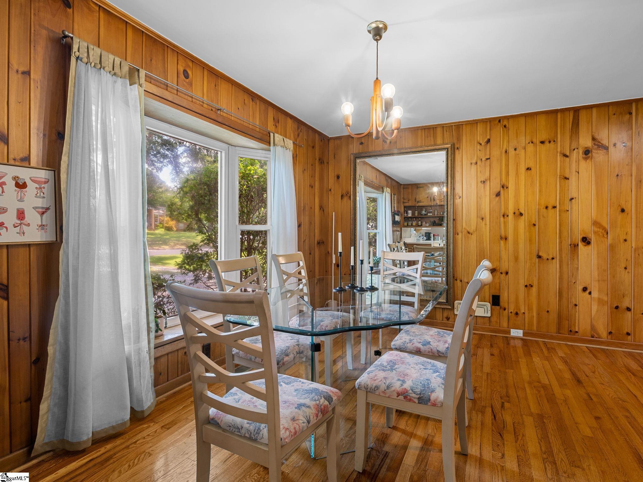 109 Kent Place Spartanburg, SC 29307