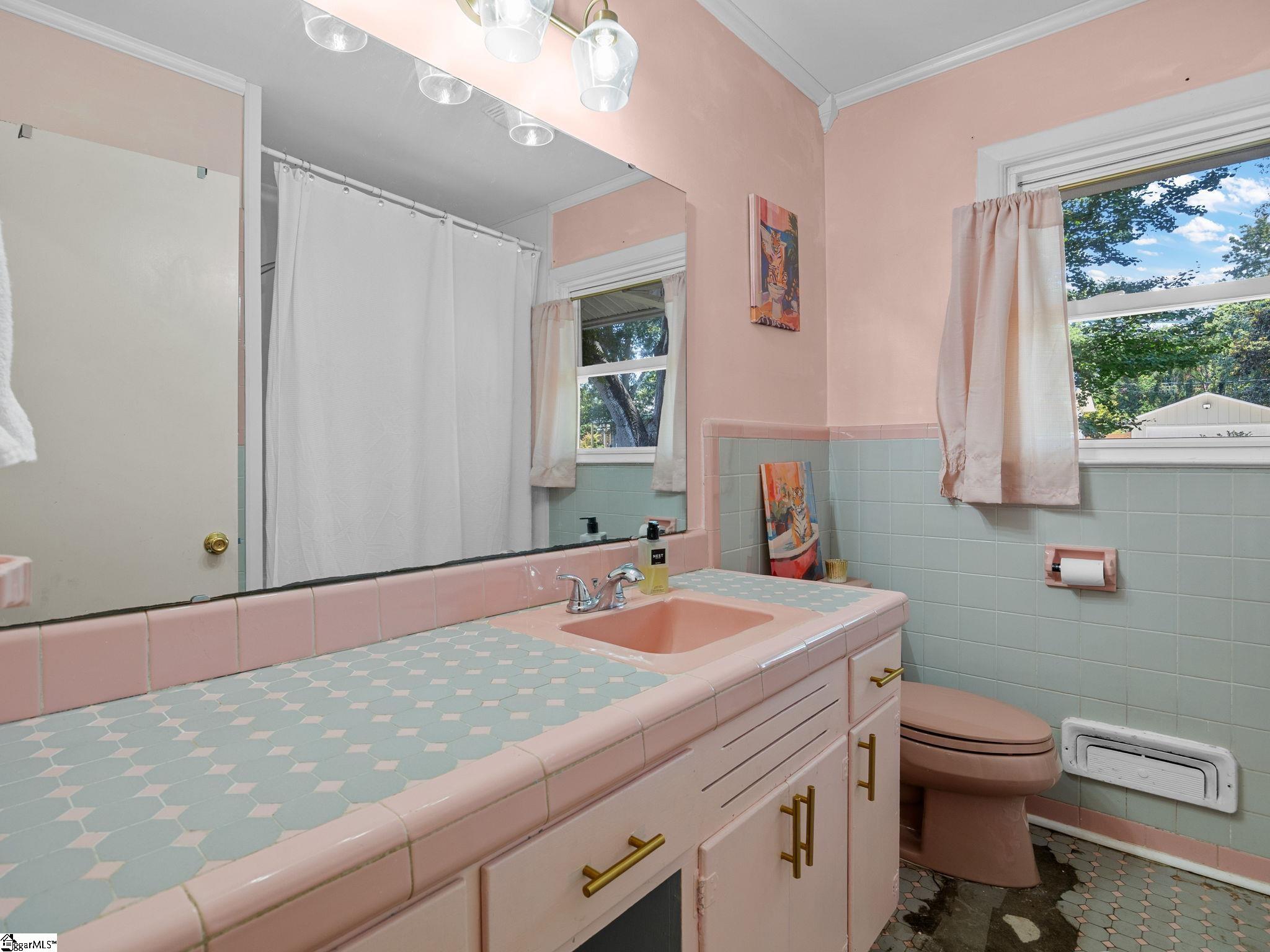 109 Kent Place Spartanburg, SC 29307