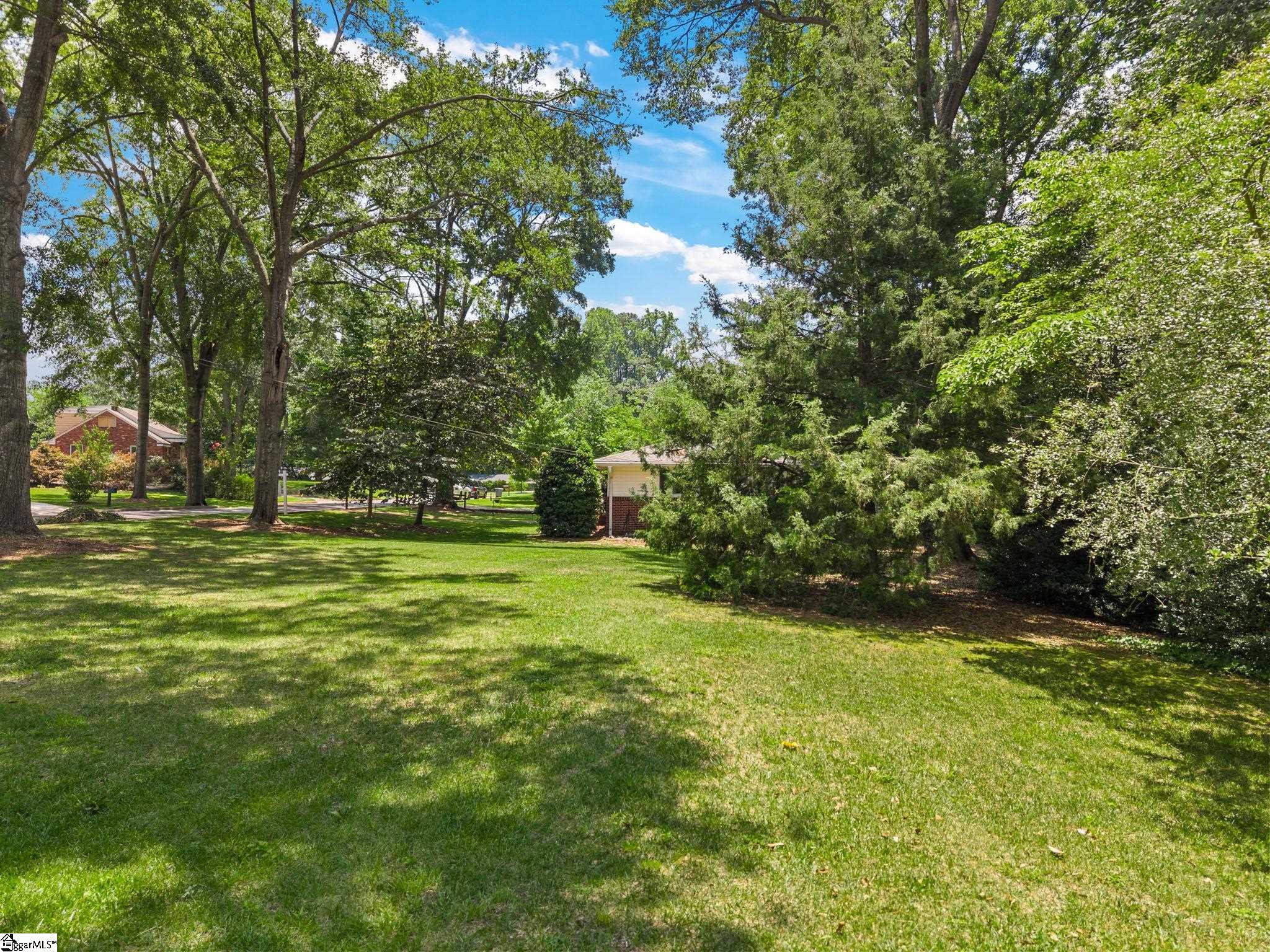 109 Kent Place Spartanburg, SC 29307