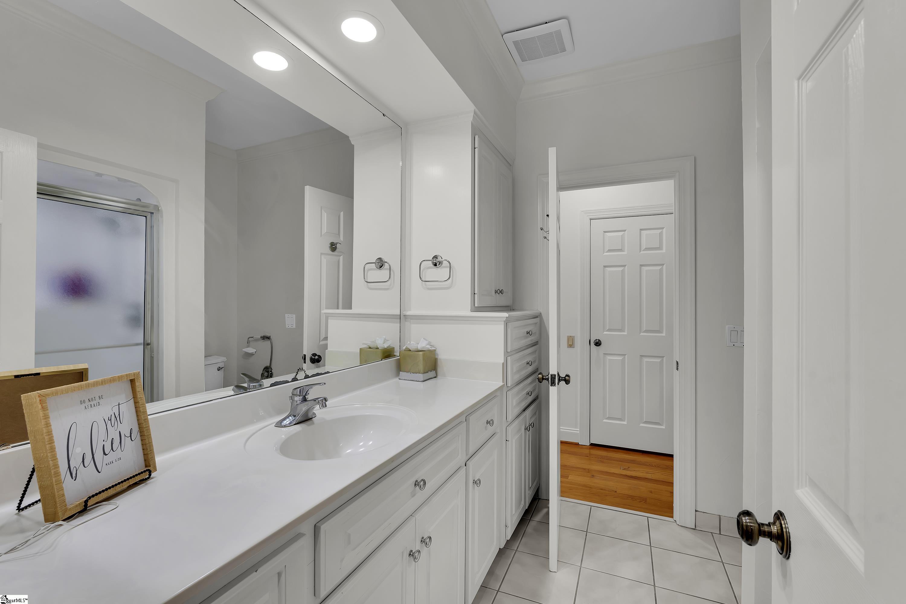 116 Sleepy Hollow Lane Spartanburg, SC 29306