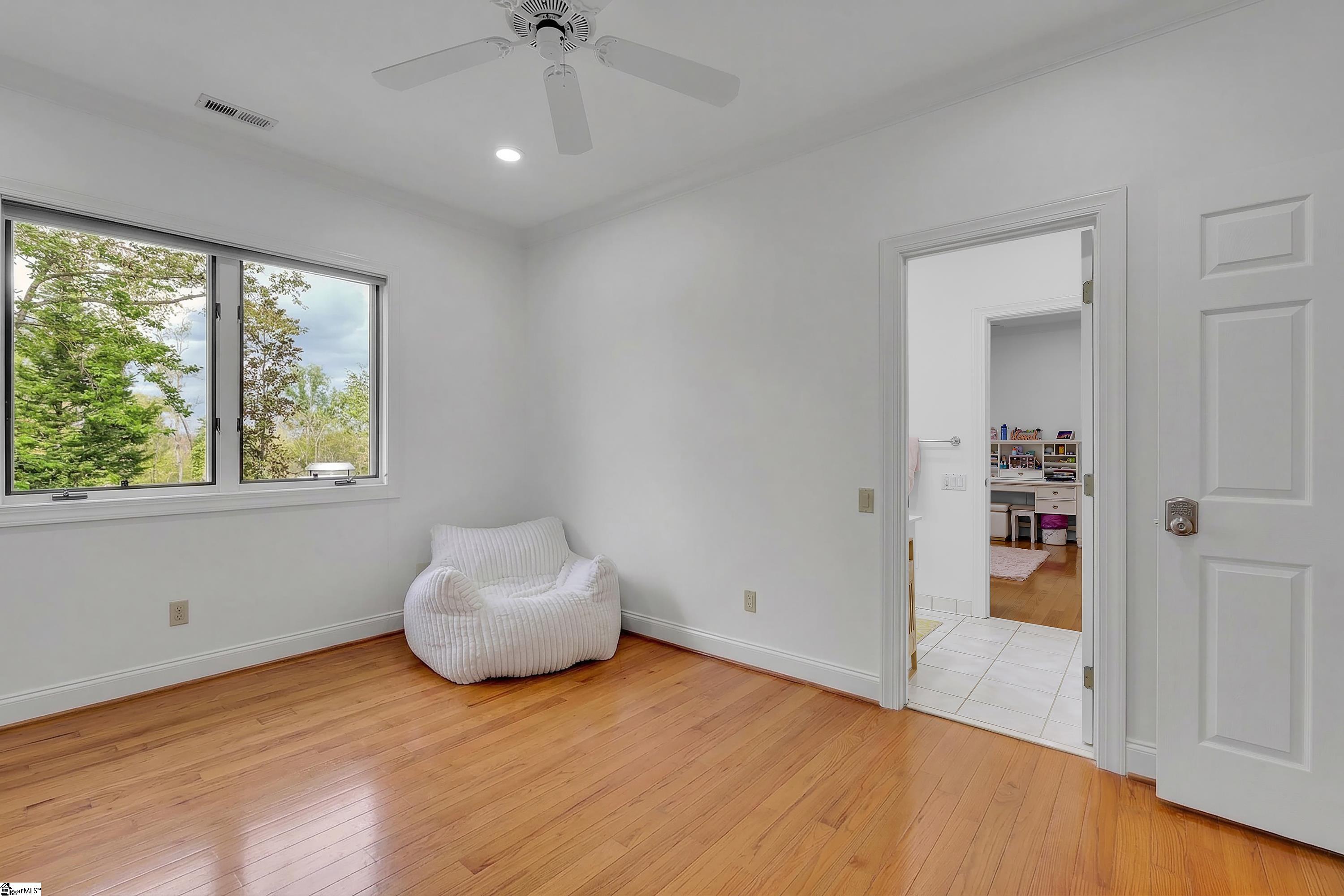 116 Sleepy Hollow Lane Spartanburg, SC 29306